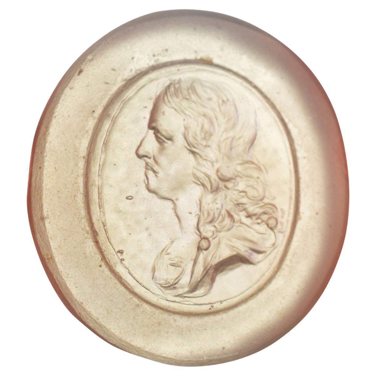 Cameo or intaglio, male portrait. Glass. Possibly Italy, 19th century.