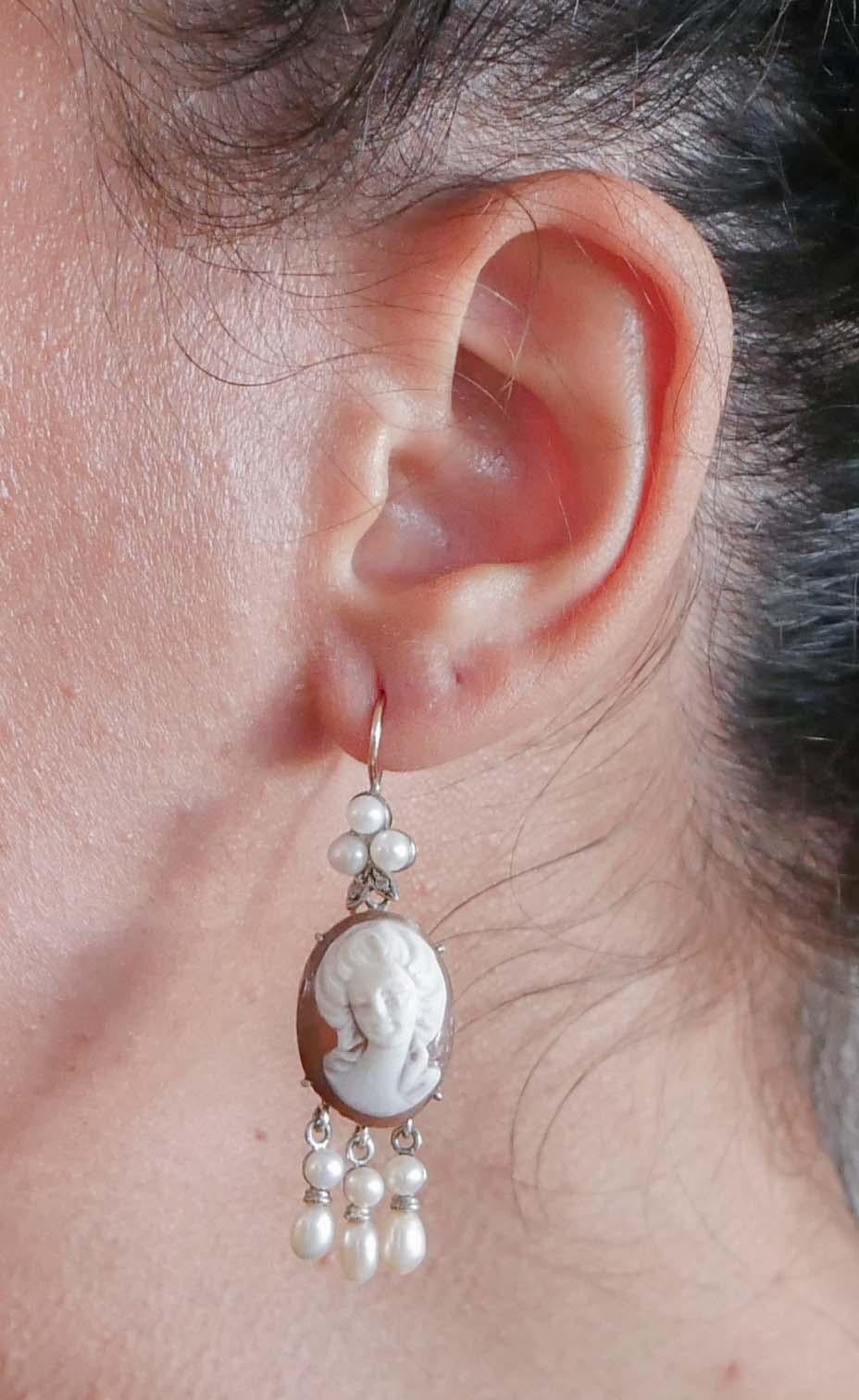 Cameo, Pearls, Diamonds, Rose Gold and Silver Retrò Earrings. In Good Condition For Sale In Marcianise, Marcianise (CE)