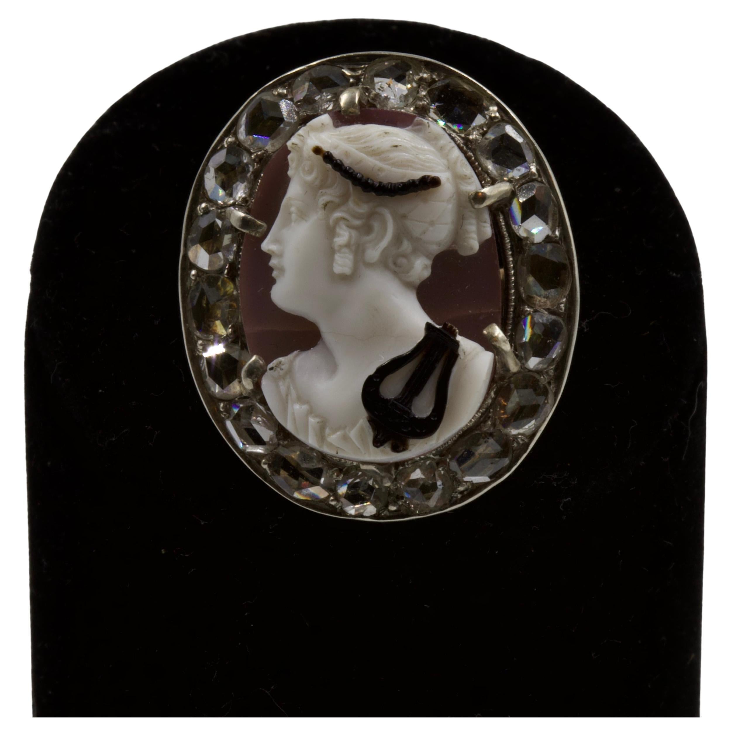 Romantic ring, antique-style cameo with the profile of Erato, muse of lyrical poetry, entourage of rose-cut diamonds, yellow and pink gold, circa 1820-1840

ABOUT SECOND PETALE GALLERY
Paris-based online gallery SECOND PETALE specializes in art
