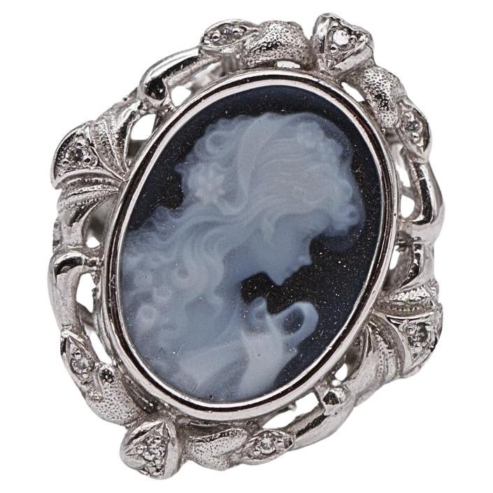 CAMEO Ring in White Gold and Diamonds