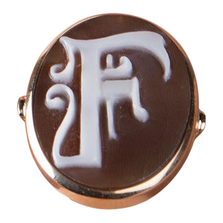 Cameo Ring with Initial in 9 Carat Gold from Iosselliani For Sale