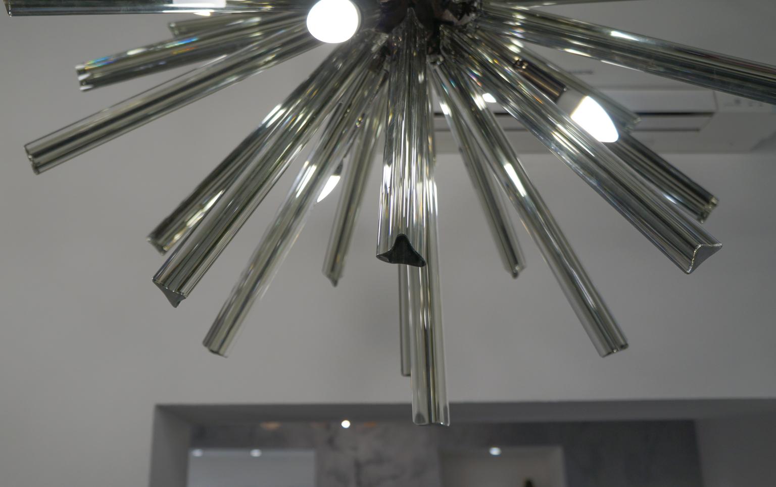 Camer Glass Mid-Century Modern Gray Triedri Murano Chandelier Sputnik, 1982 For Sale 7