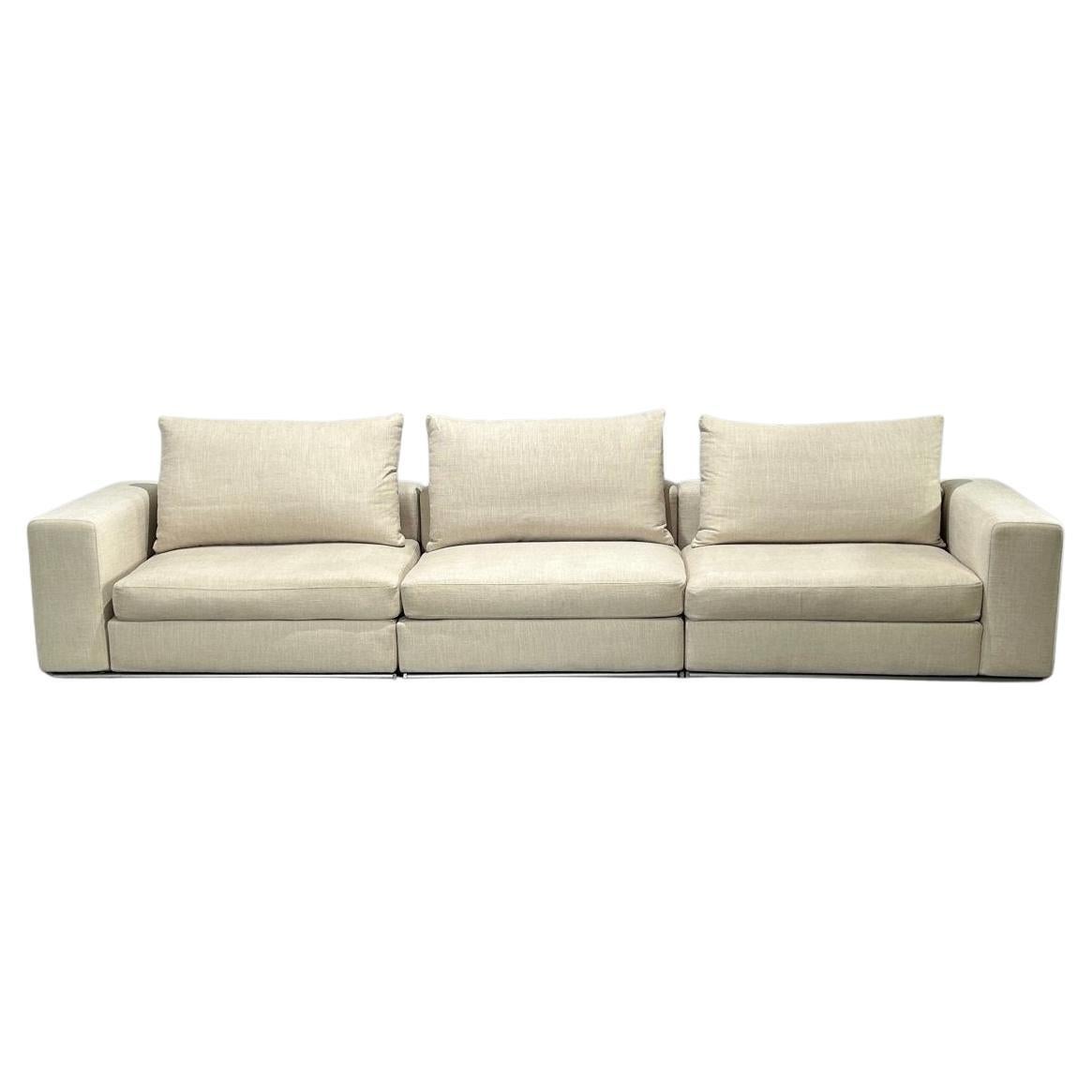 Camerich Three Seater Freetown Sofa en vente