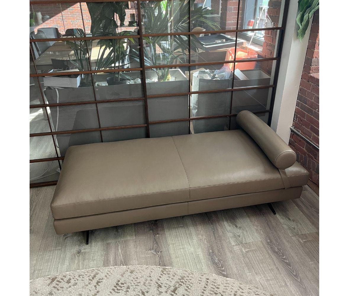 Italiano Camerich Wake Daybed di Camerich in vendita