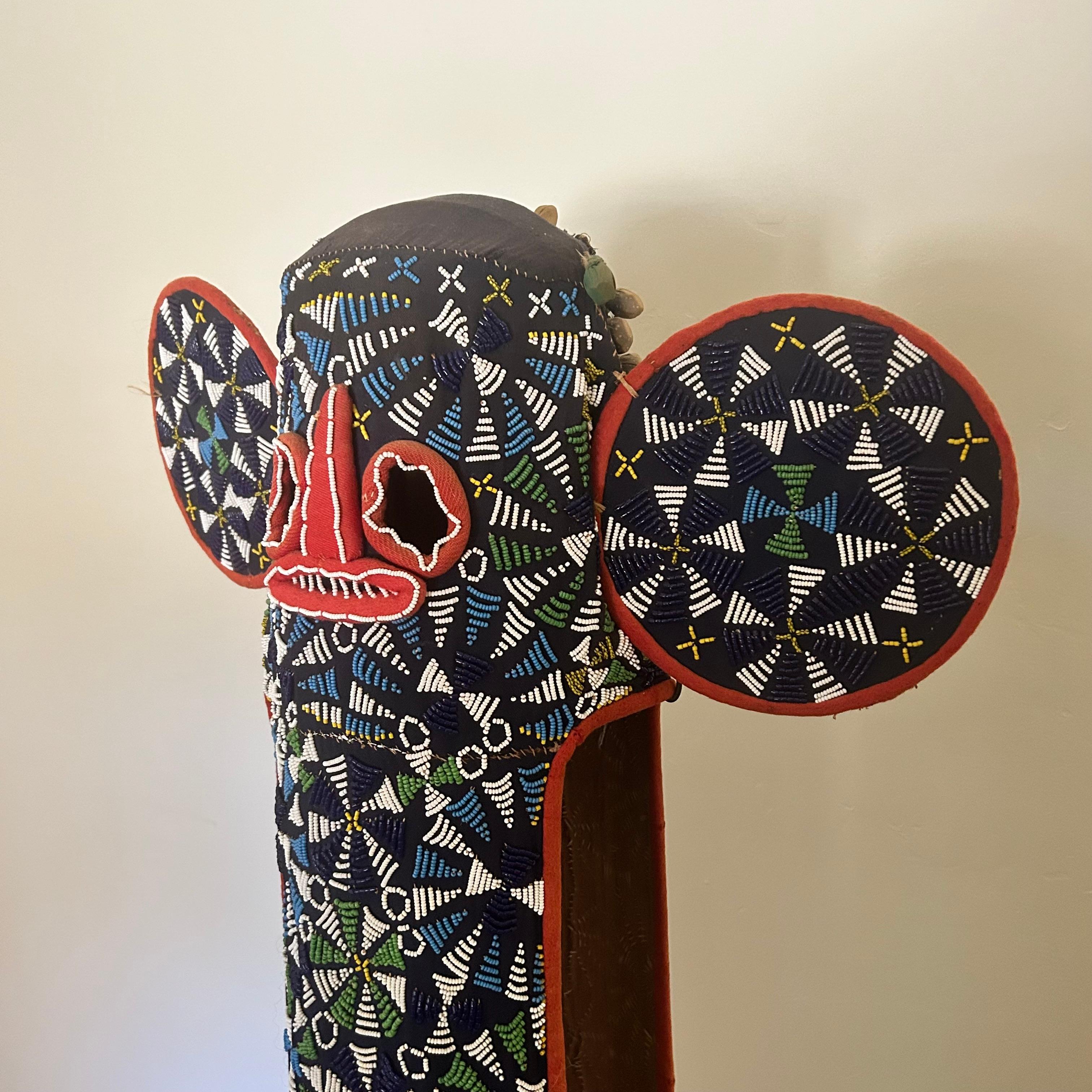 Verre Masque d'éléphant Bamileke du Cameroun datant du début du 20ème siècle en vente