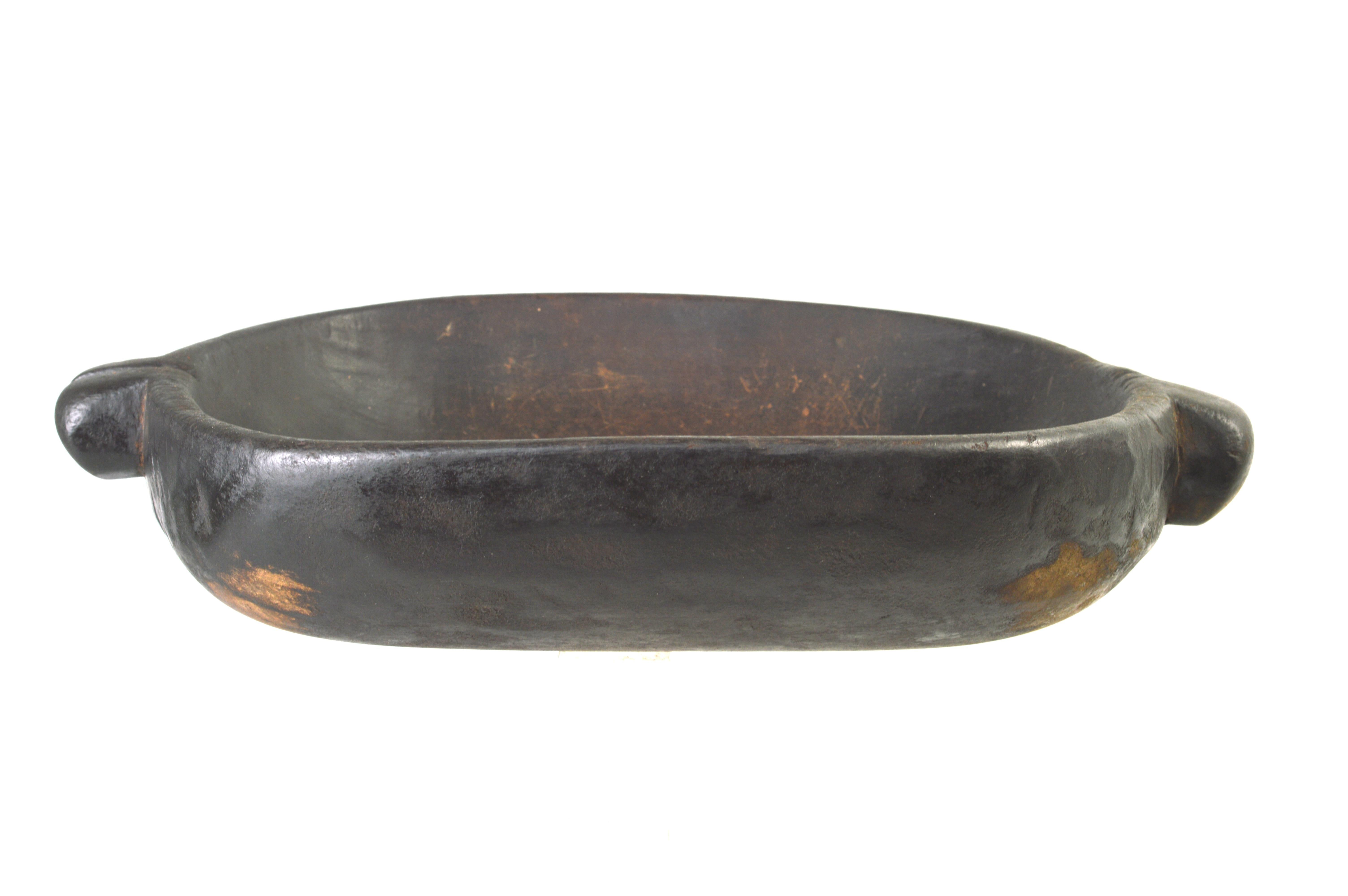 Cameroonian Cameroon Grassfields Bowl with Two Spouts For Sale