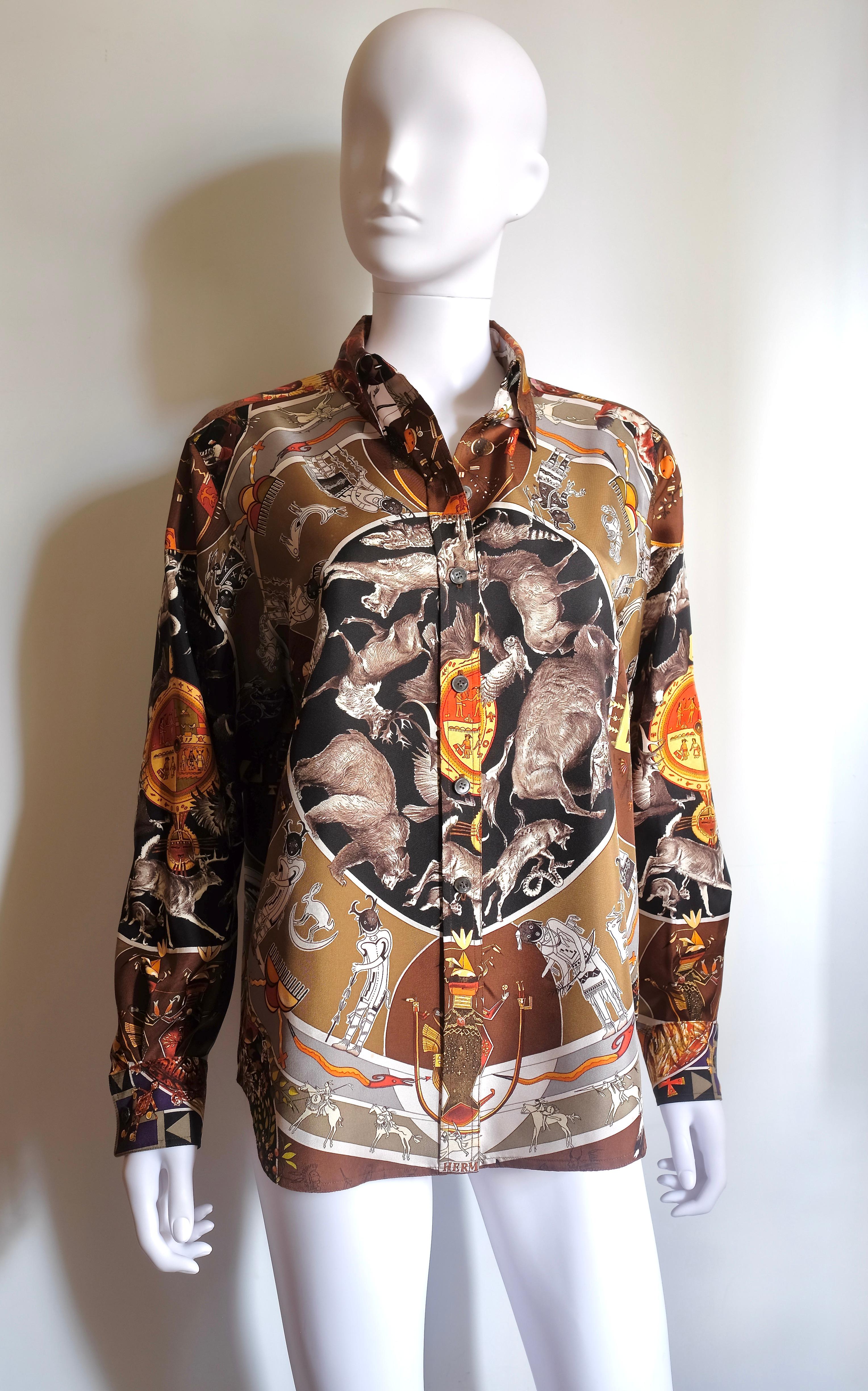 Hermès Vintage Selection by Corrado Luxury - Rare pure silk shirt with iconic Carrè pattern 