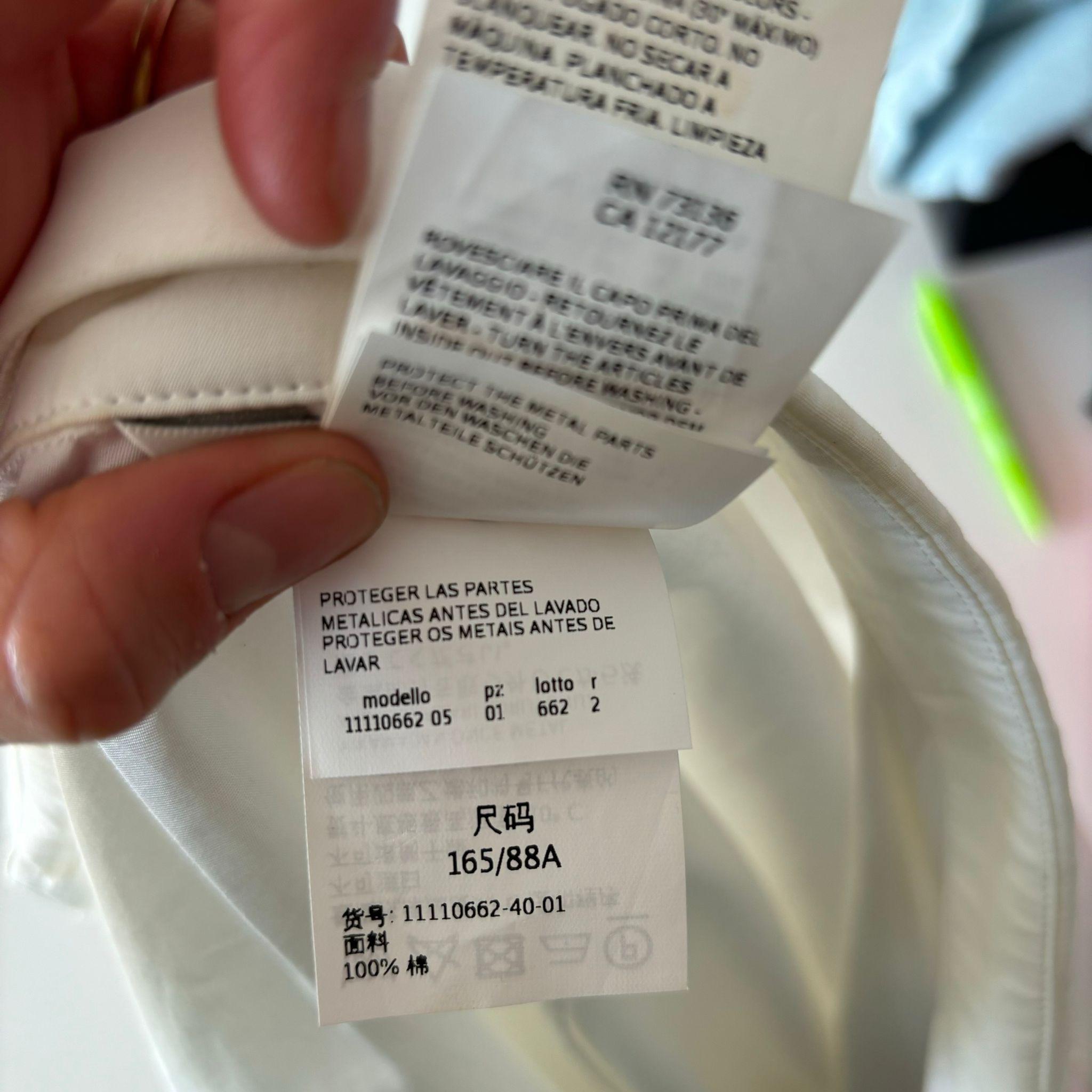 Max Mara sobre camisa en excelente estado en venta 6