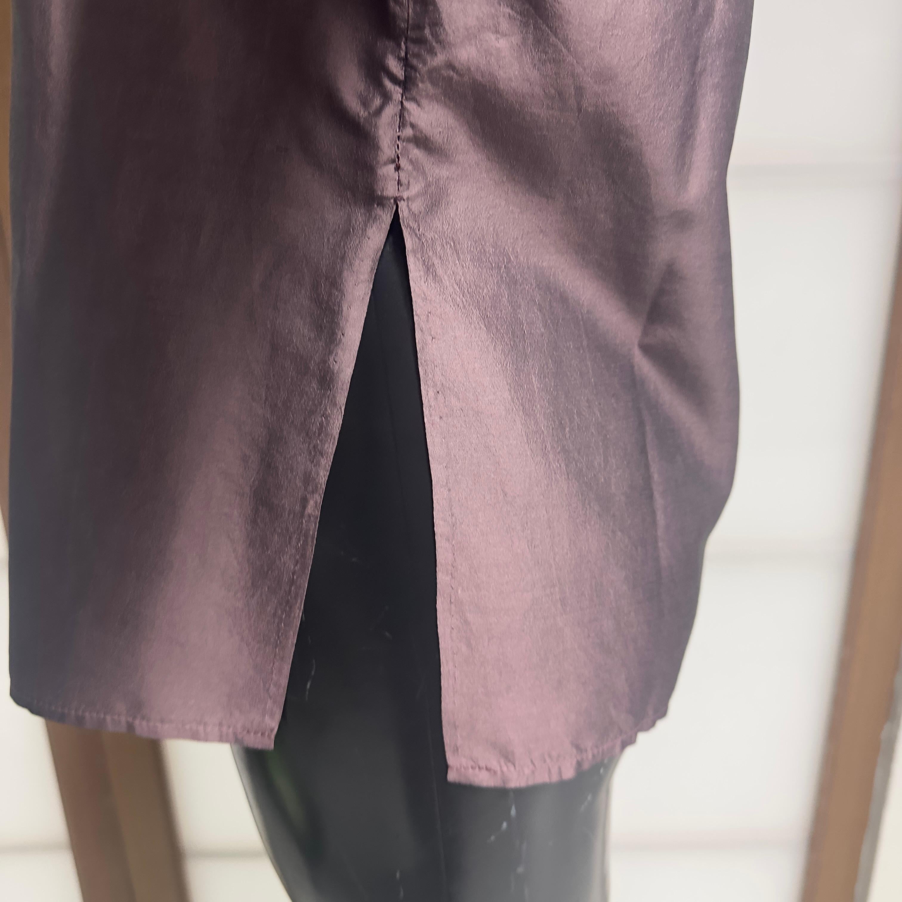 da uomo o donna Camicia Prada in taffetà seta con colletto plissettato e scollo a V, anni 2000 in vendita