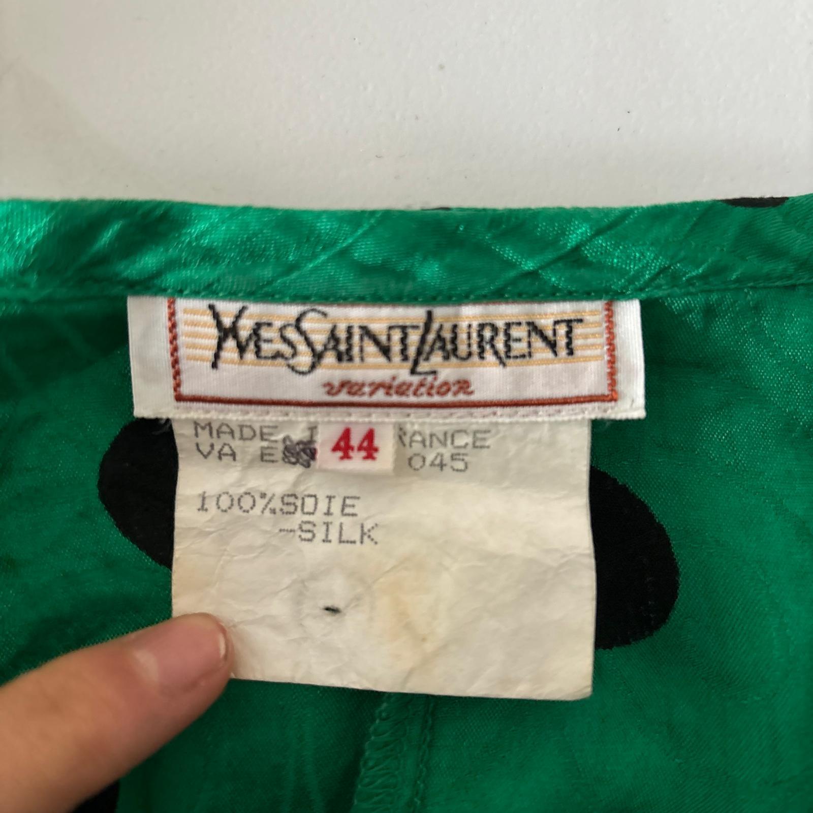 Women's Yves Saint Laurent shirt 1980s in very good Condition For Sale