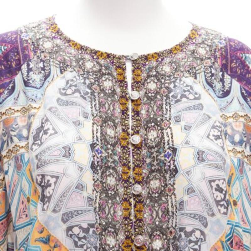 CAMILLA 2016 Tales Of Tatiana Vestido estampado floral embellecido 100% seda S
Referencia: JACG/A00132
Marca: Camilla
Colección: 2016 Vestido Bolsillo Dividido Cuentos De Tatiana
Material: Seda
Color: Multicolor
Patrón: Floral
Cierre: Botón
Detalles