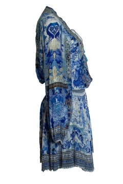 Camilla, vestido corto relajado fruncido en azul