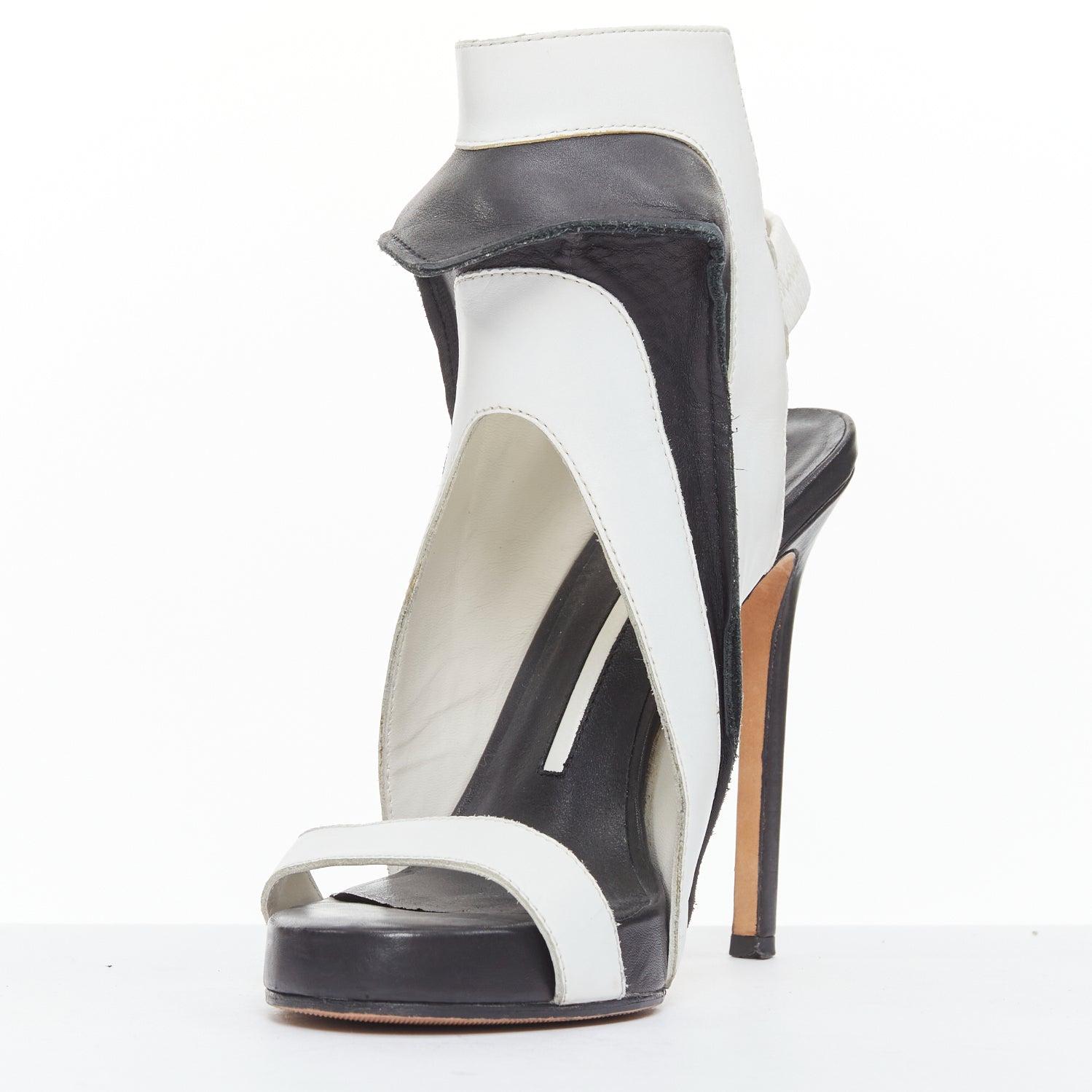 CAMILLA SKOVGAARD 2013 black white ridged high top cut out sandals EU37 Bon état - En vente à Hong Kong, NT