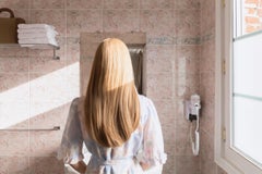 Hôtel des Cabines n°1 by Camille Brasselet - Contemporary photography, woman