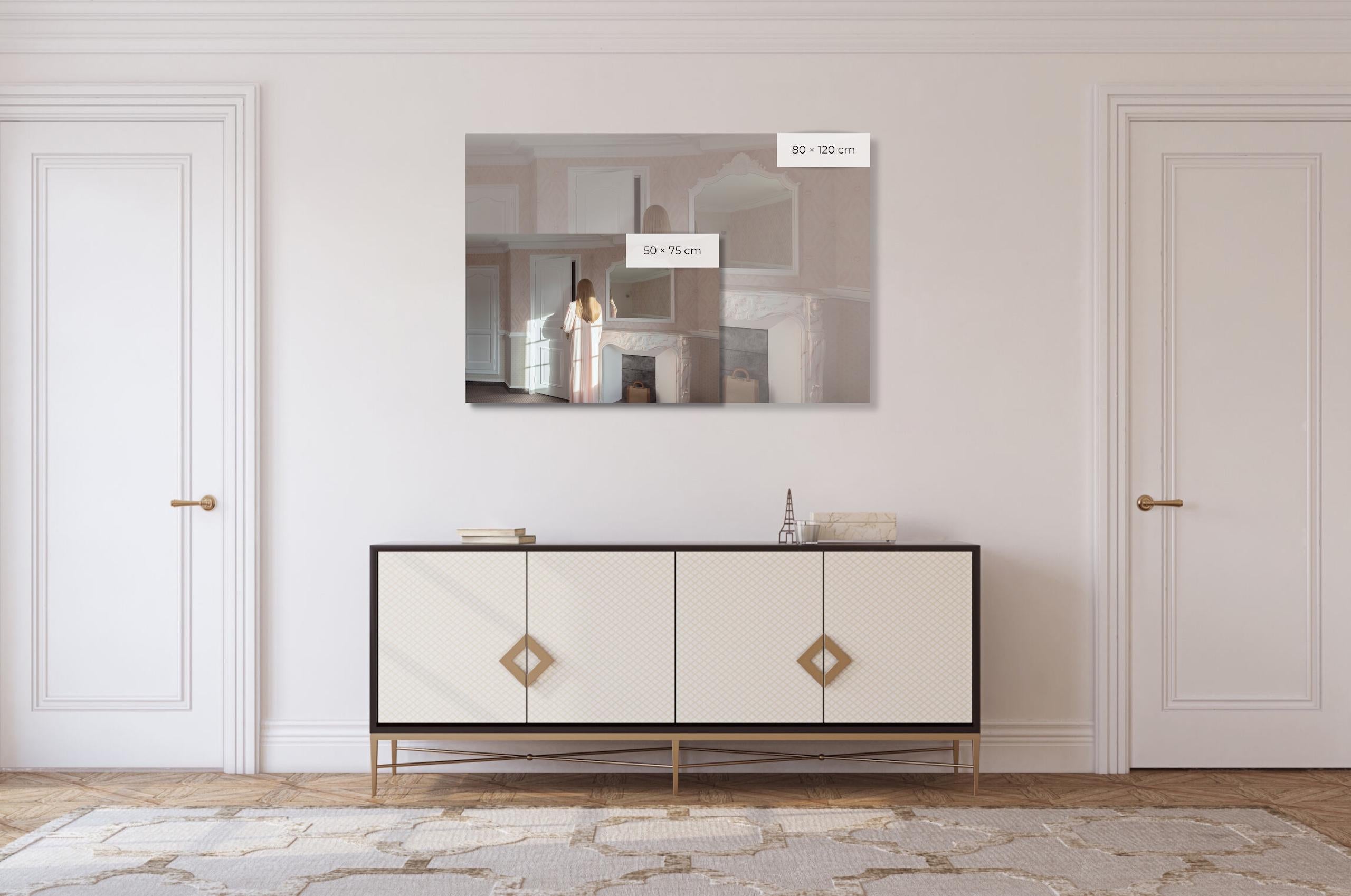 Hôtel des Cabines n°4 by Camille Brasselet - Contemporary photography, woman For Sale 1