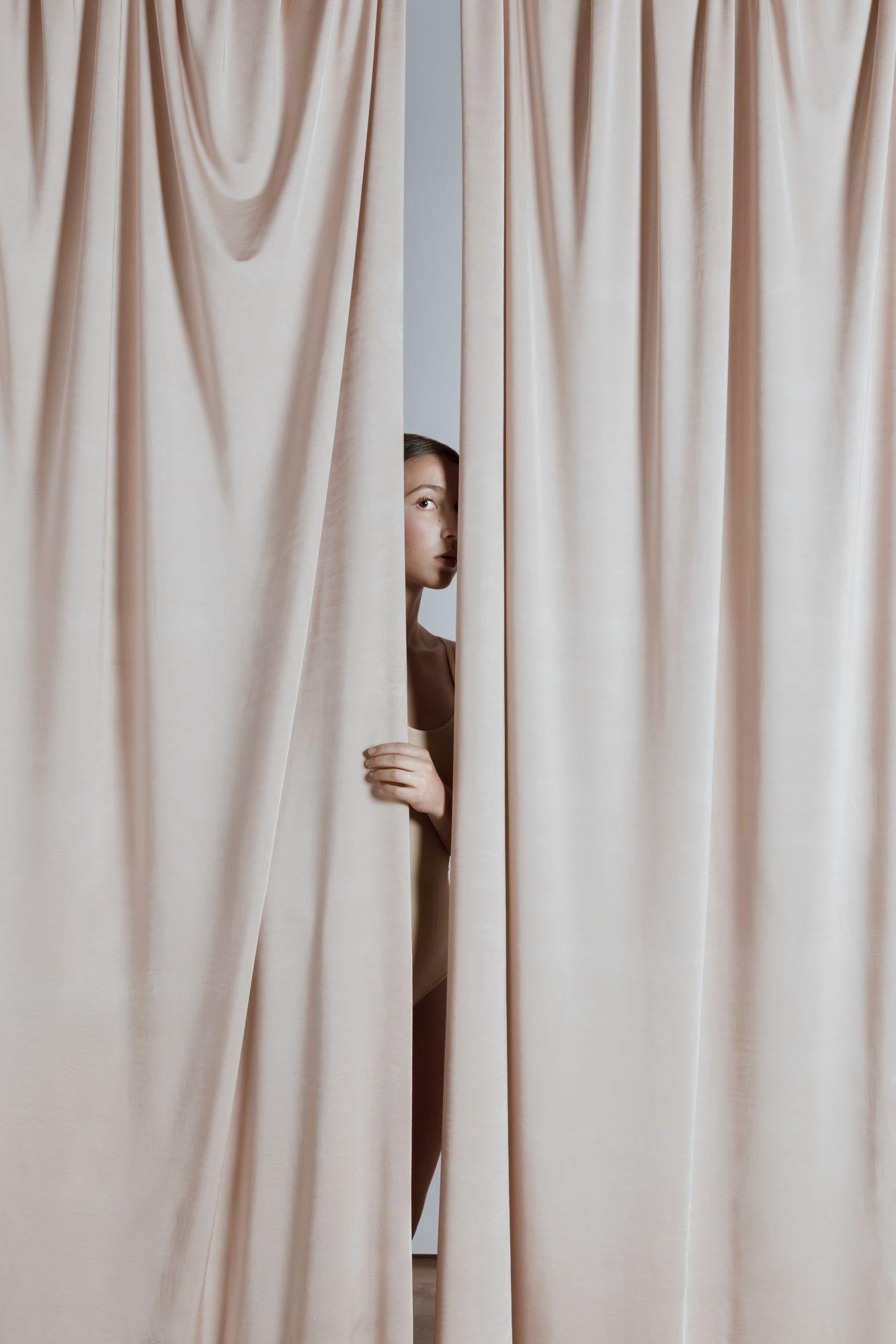 Léa by Camille Brasselet - Fine art photography, woman, pastel colours, beige