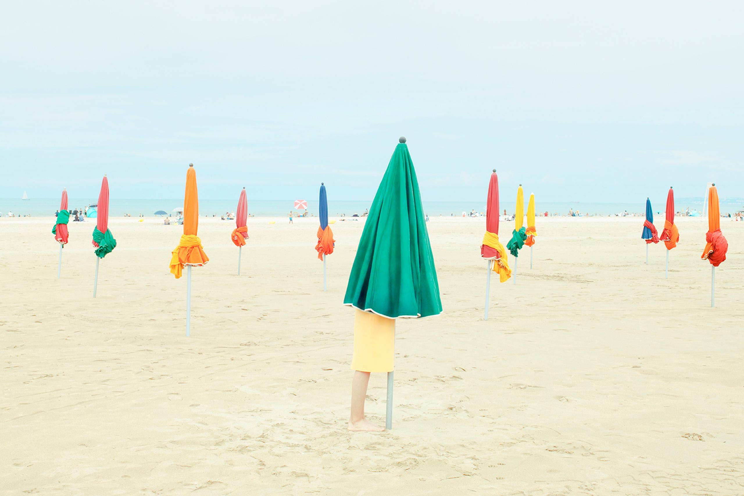 The beach is a photograph by French contemporary artist Camille Brasselet. 

This photograph is sold unframed as a print only. It is available in 2 dimensions:
*50 cm × 75 cm (19.7" × 29.5"), edition of 15 copies
*80 cm × 120 cm (31.5" × 47.2"),