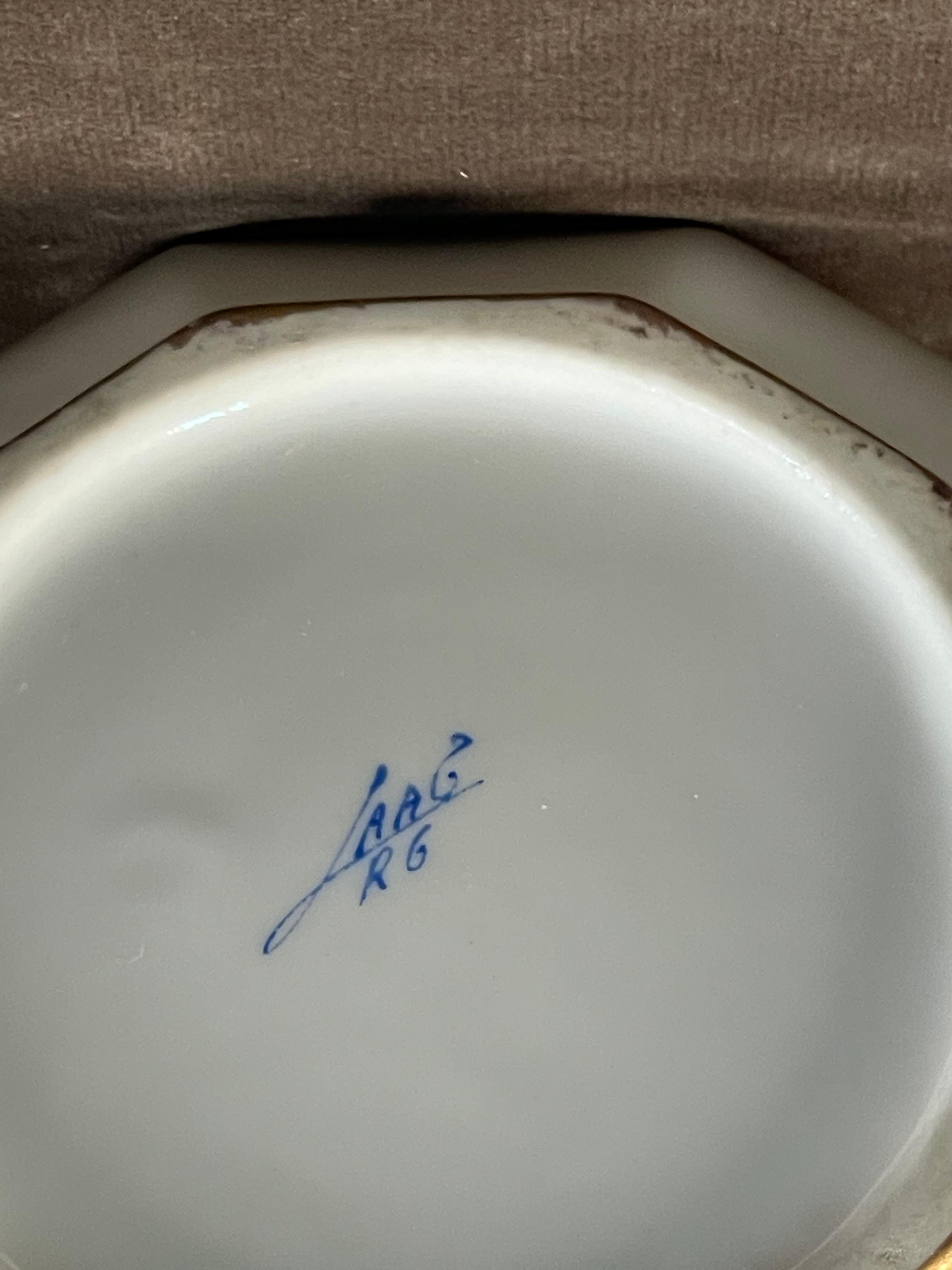 Camille Le Tallec Vergoldetes Porzellan Terrine Empire-Stil Set im Angebot 1