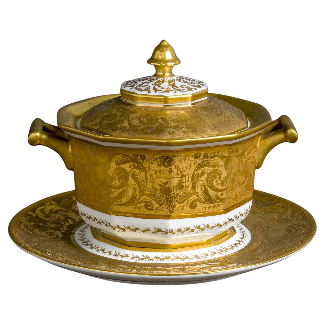 Camille Le Tallec Vergoldetes Porzellan Terrine Empire-Stil Set