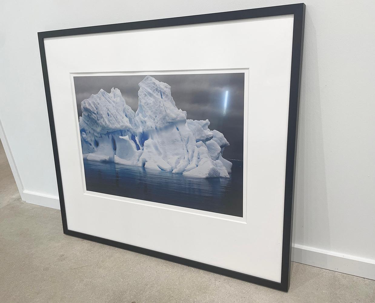 Electric Iceberg im Errera Channel, Antarktis-Halbinsel (Grau), Landscape Photograph, von Camille Seaman