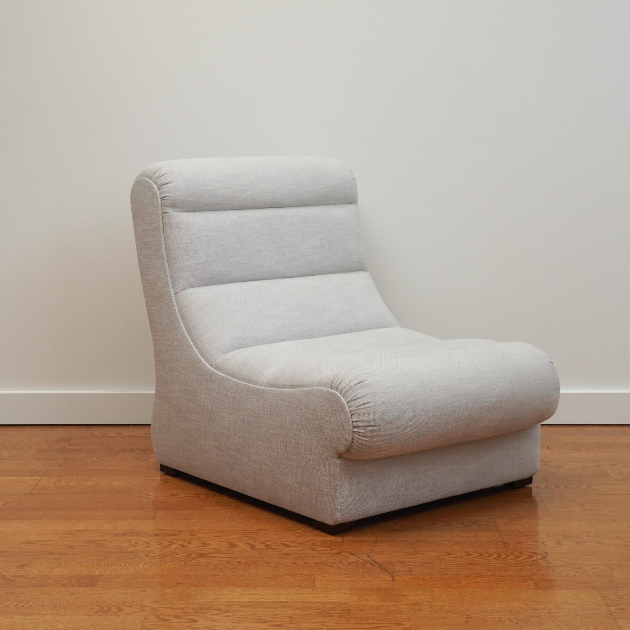 Custom Slipper Chair 