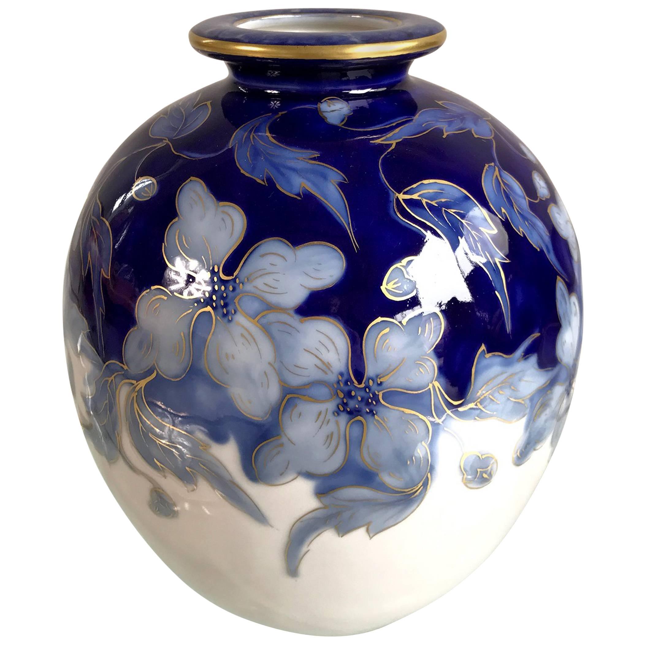 Camille Tharaud, Vase en Porcelaine à Décor De Fleurs, France, 1930