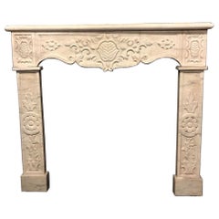 camino in marmo bianco di Carrara, Riccamente scolpito, Italia