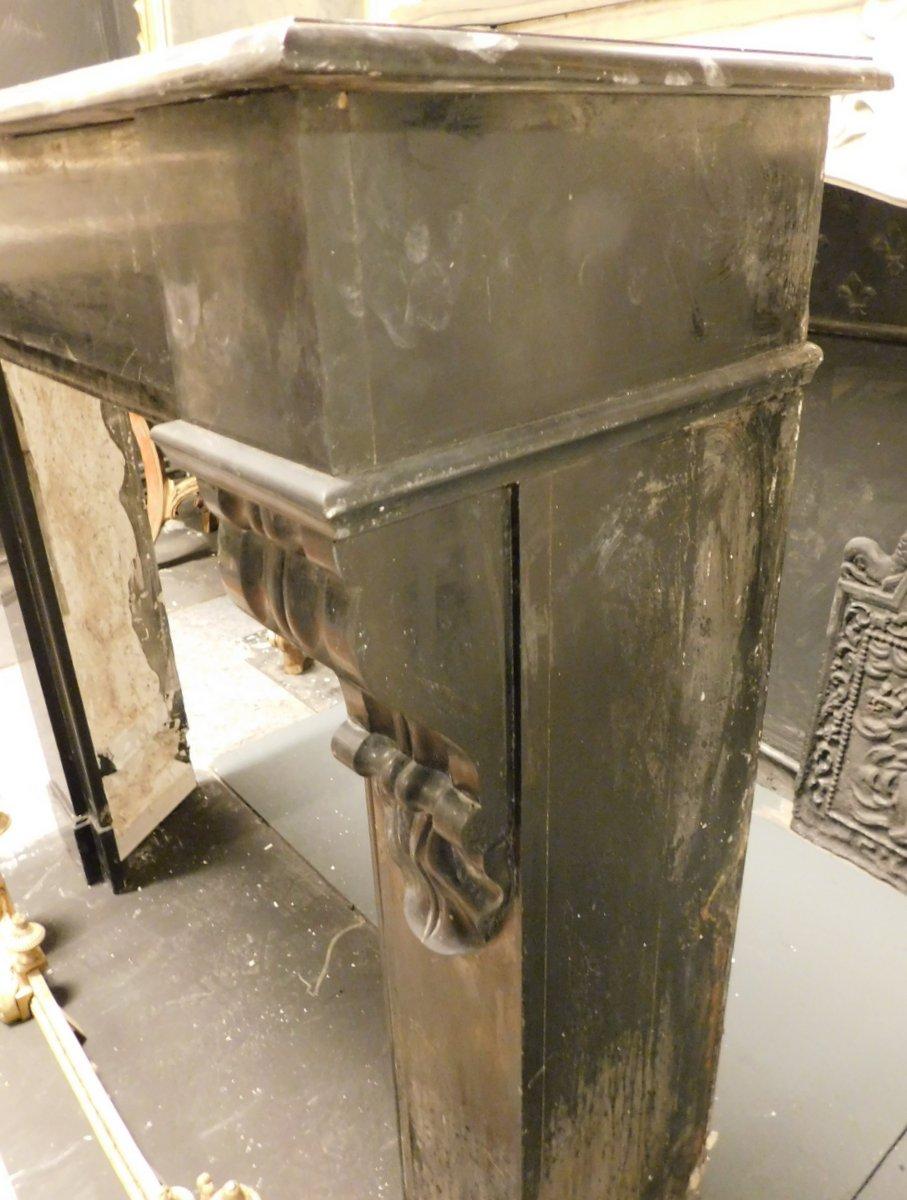 Camino mantello in marmo nero Belgio, forma semplice geometrica, Francia in vendita 1