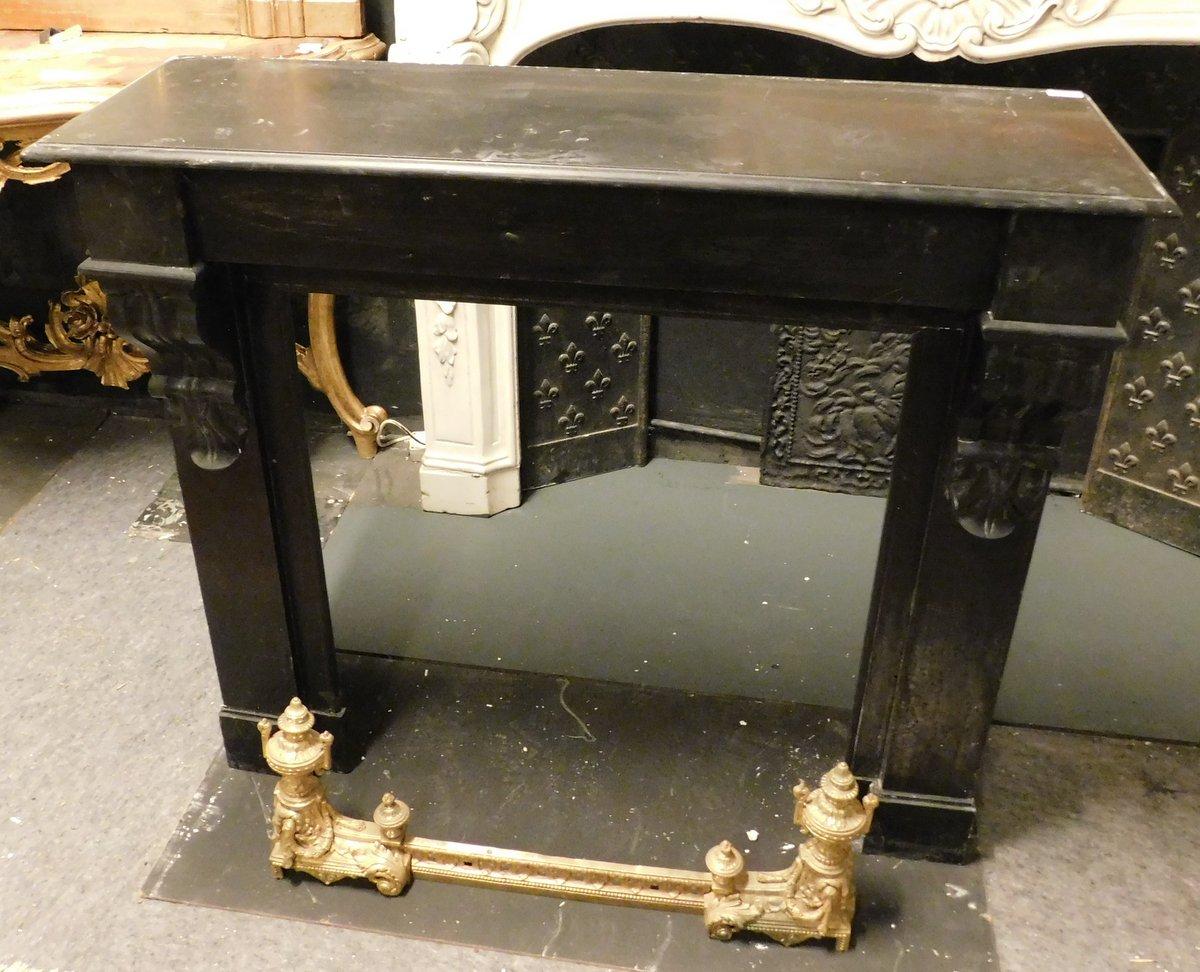 Camino mantello in marmo nero Belgio, forma semplice geometrica, Francia in vendita 2