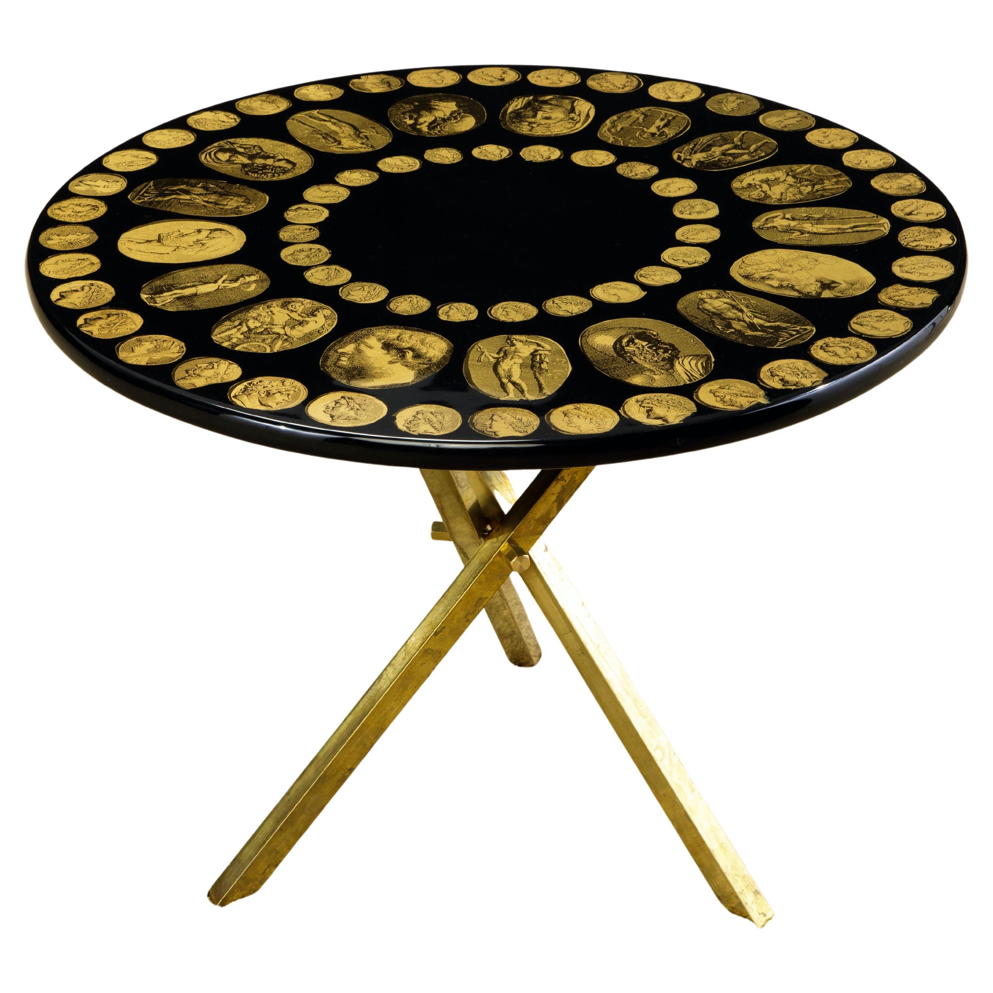 'Cammei' Lacquered Wood and Brass Side Table by Piero Fornasetti, Signed  For Sale