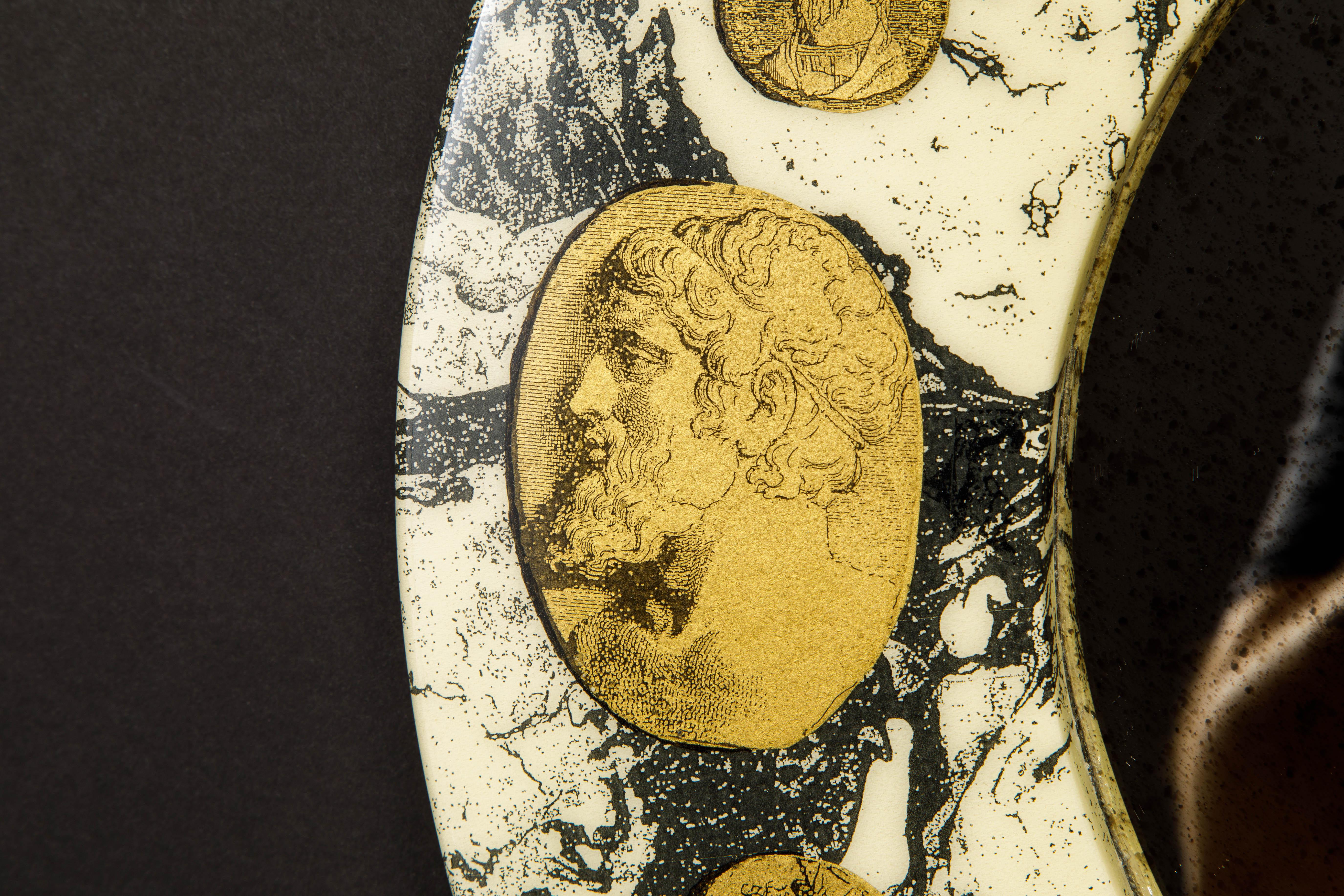 'Cammei Marbalia' Round Mirror by Piero Fornasetti, circa 1970s, Signed For Sale 4