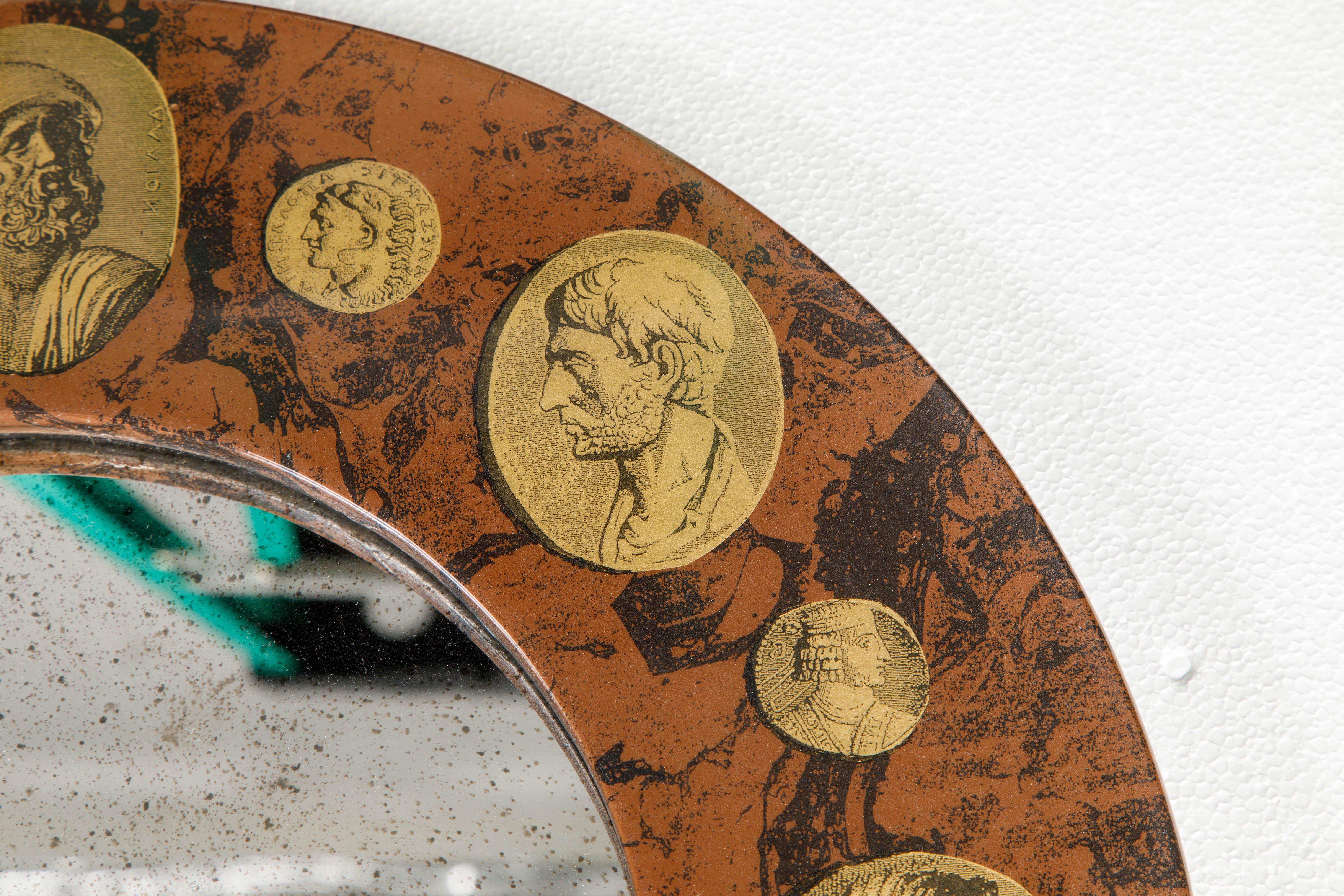 'Cammei'' Round Mirror by Piero Fornasetti, Signed  In Excellent Condition In Los Angeles, CA