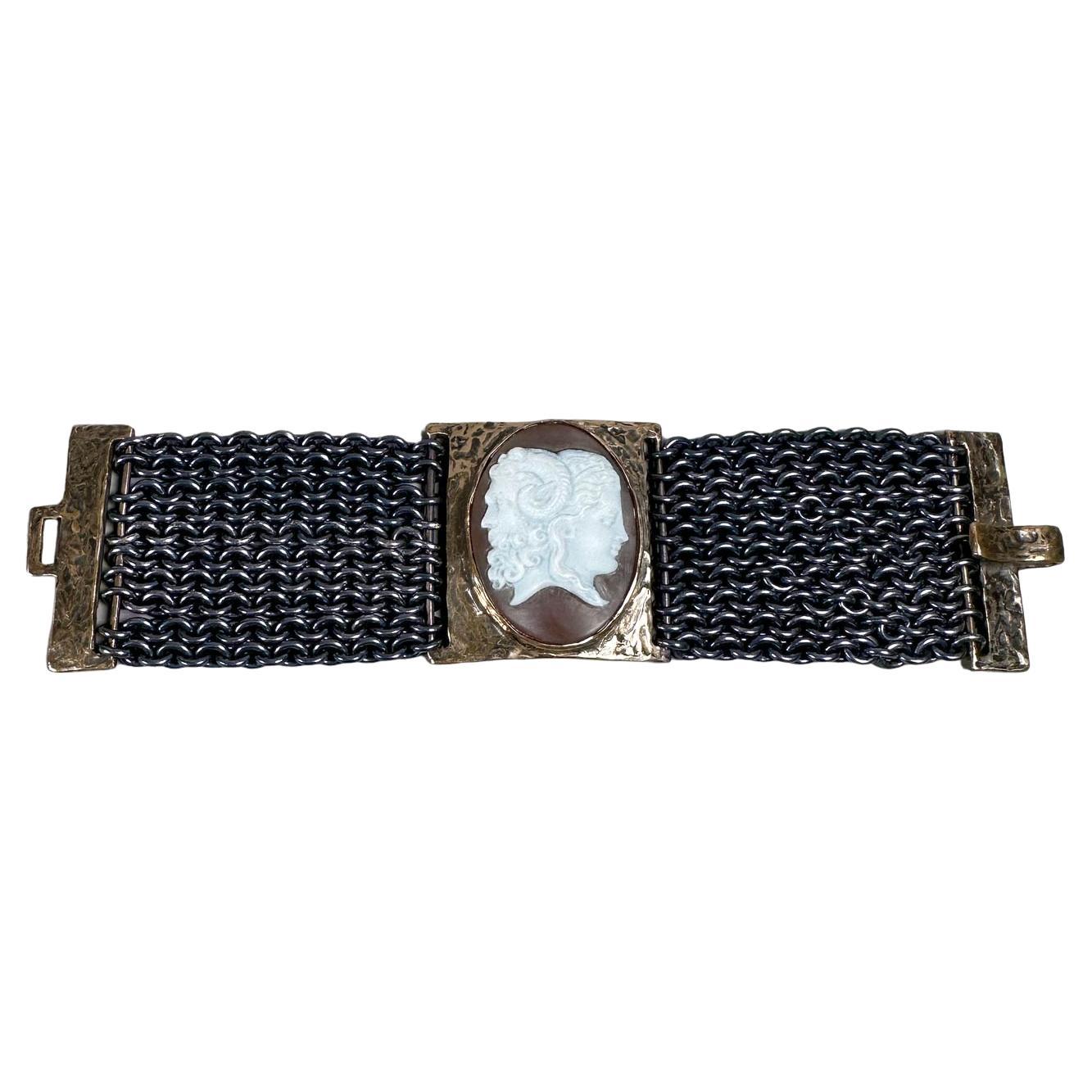 Bracciale a catena Cammeo Giano in argento e bronzo di Lo Studiolo Genève in vendita