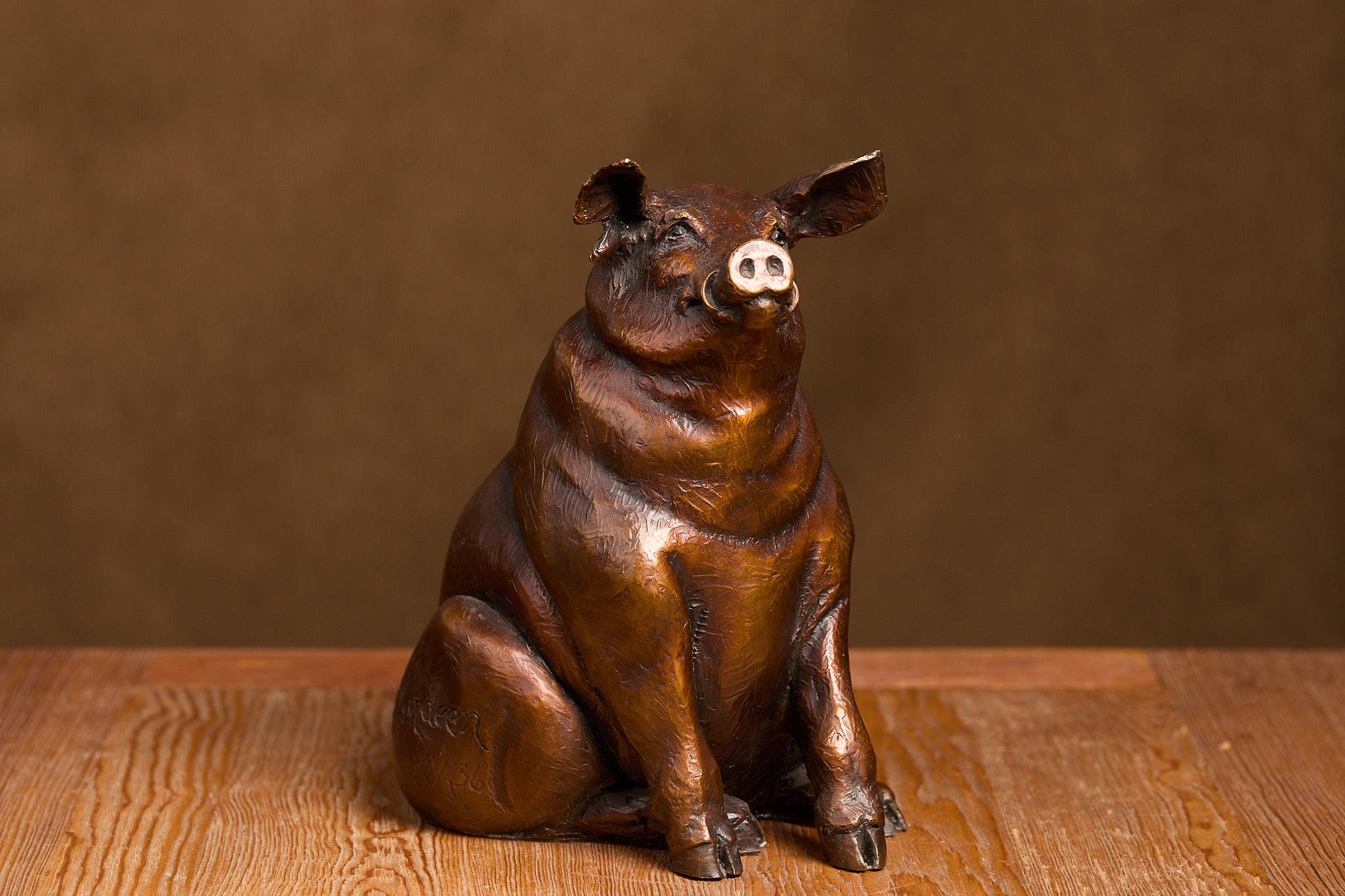 Happy Hog - Sculpture by Cammie Lundeen