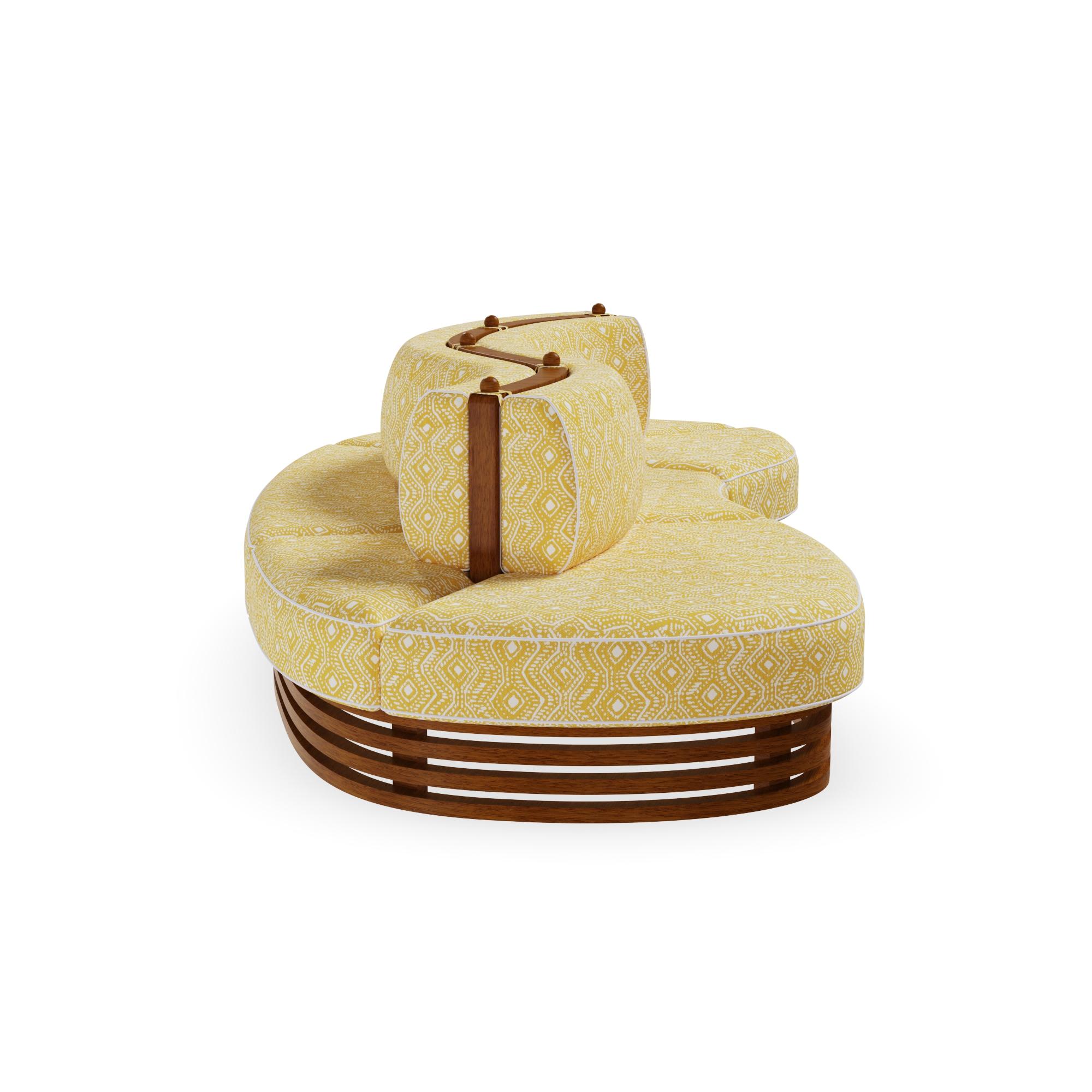 Fatto a mano Divano da esterno Camogli in Wood Wood Iroko con cuscini a fantasia gialla in vendita