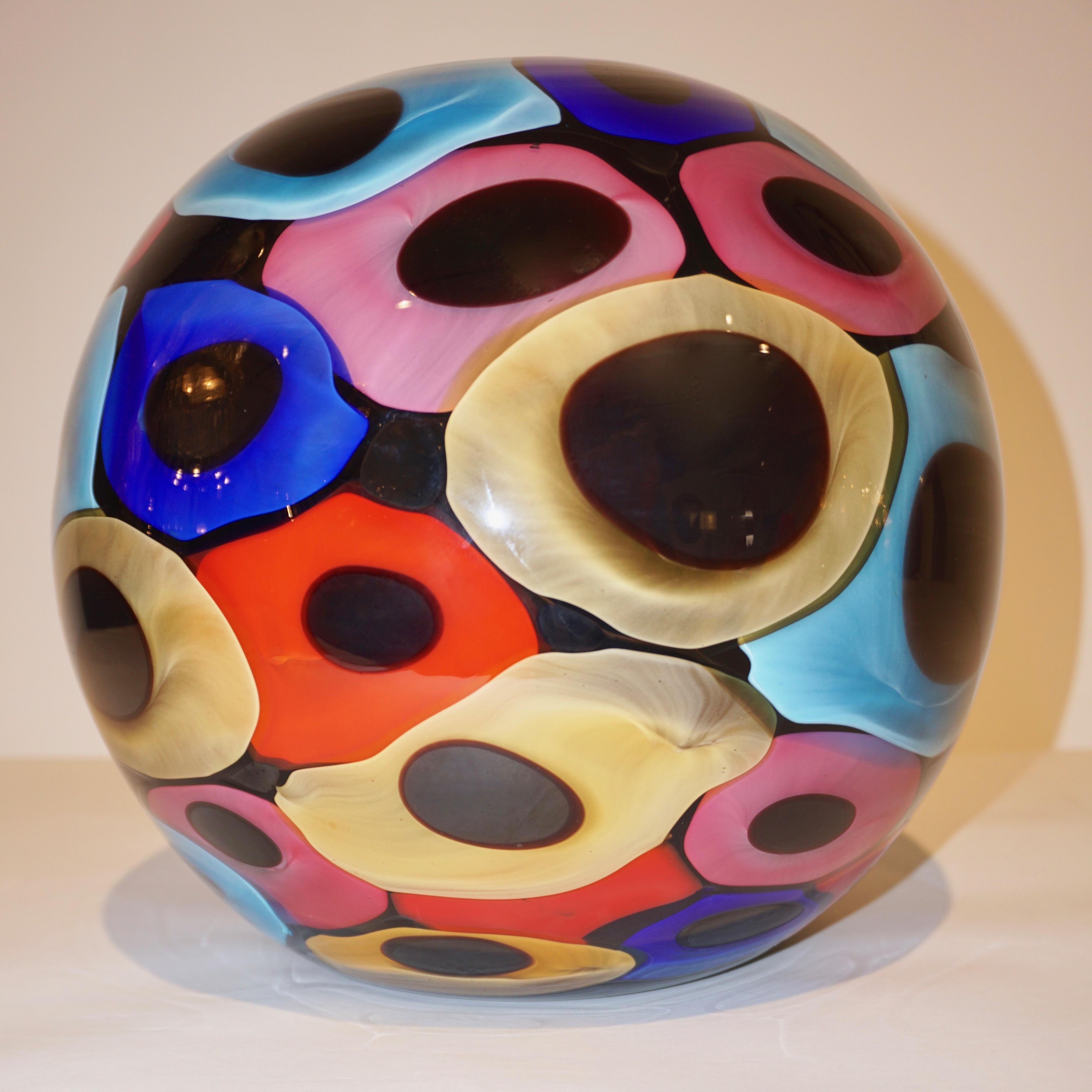 Vase moderne en verre de Murano noir, bleu azure, bleu, rouge, rose et jaune, par Camozzo, 1990 en vente 1