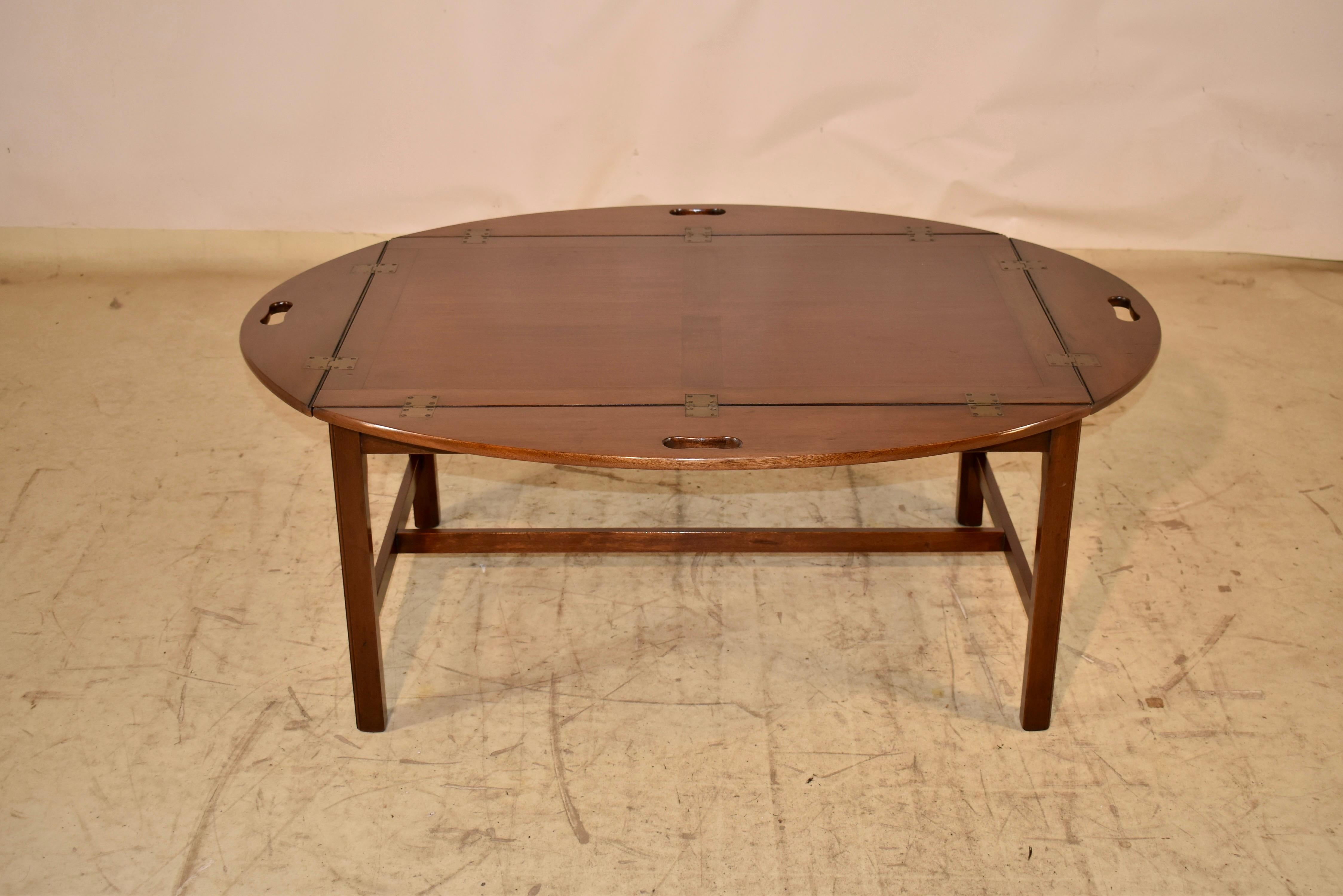 Table à café sur pied avec plateau de maître d'hôtel Campaigner, Circa 1900 en vente 2