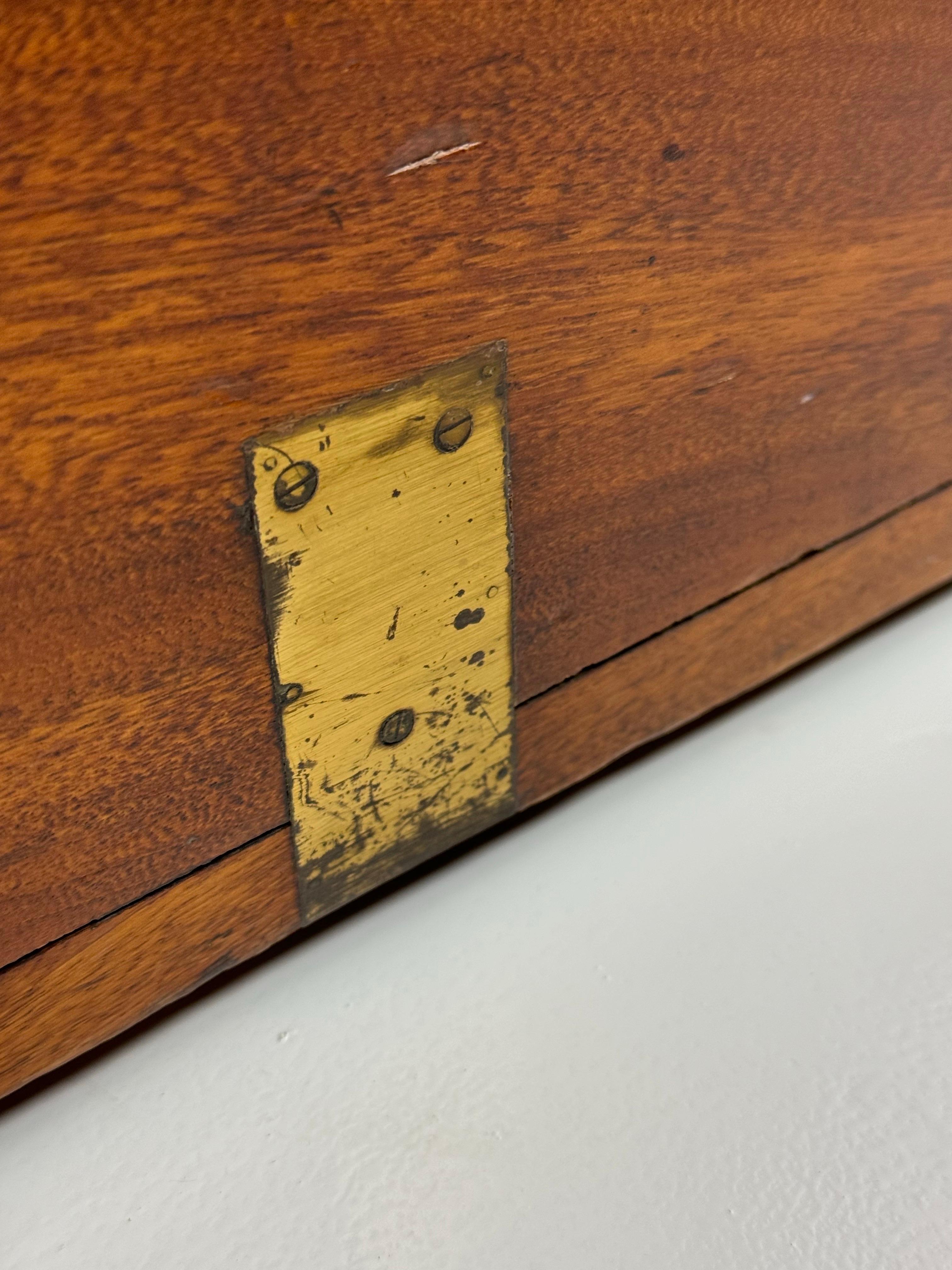 Wood Campaign chest Camphor