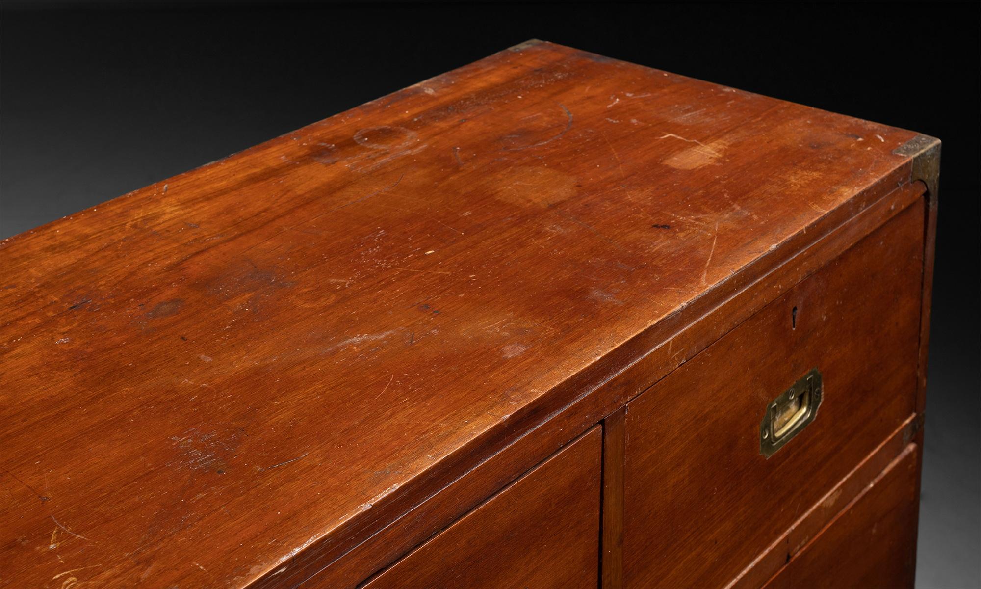 Campaign Chest of Drawers, England circa 1870 For Sale 2