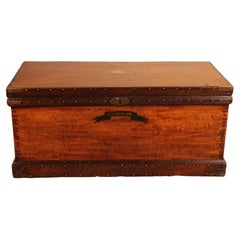 Campaign / Marine Chest from the Port of Hull from the 19th Century