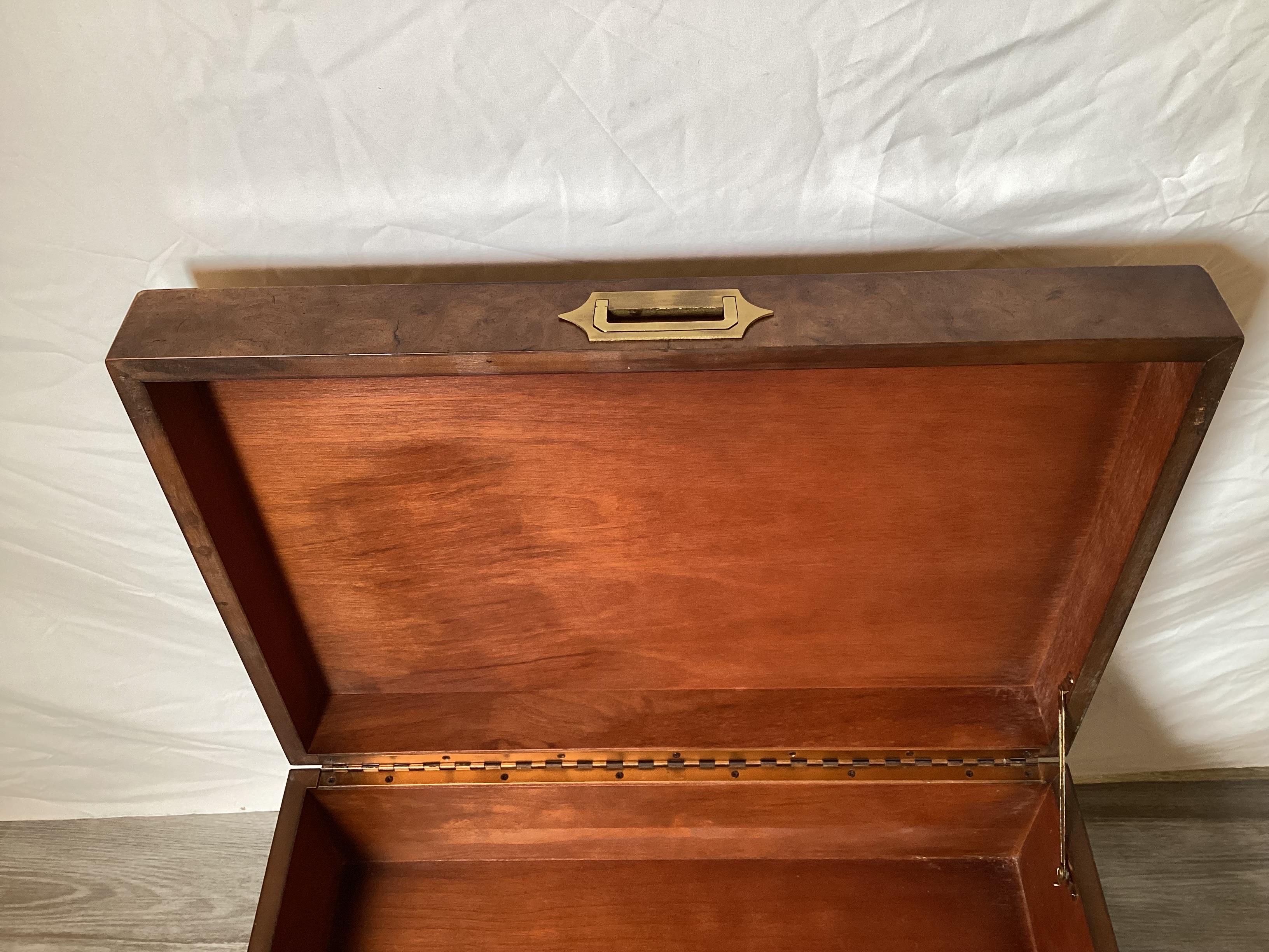 Campaign Style Box on Stand in Brass and Burl Walnut In Good Condition For Sale In Lambertville, NJ