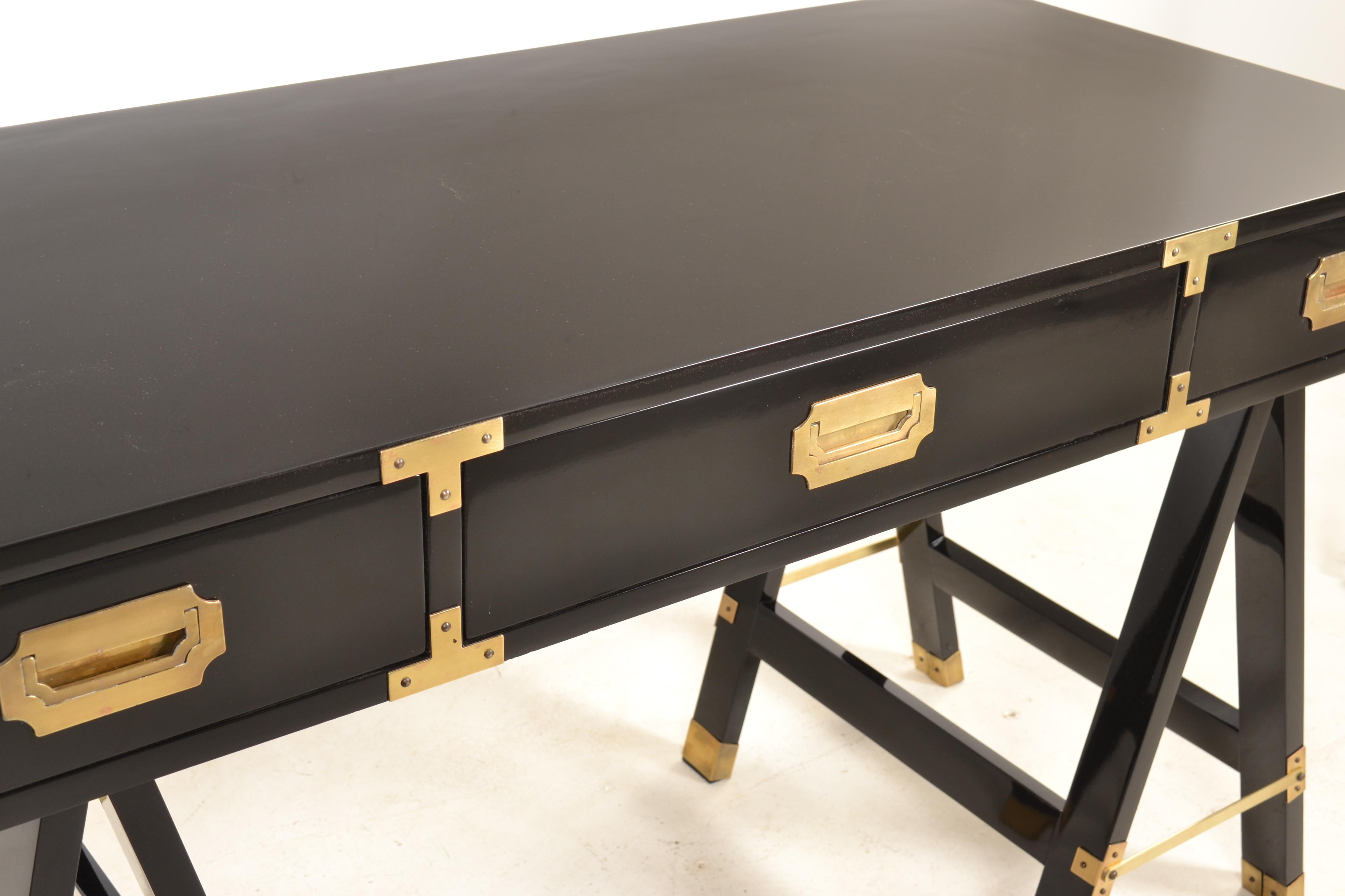 Campaign-style Desk in Gloss Lacquer, USA c 1960s In Good Condition For Sale In Norwalk, CT