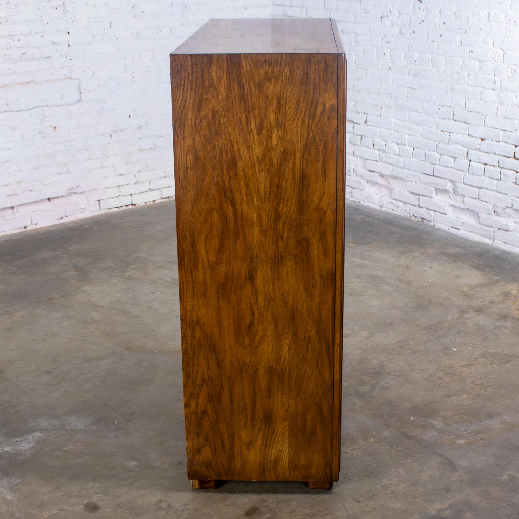 Cómoda de caballero estilo campaña Colección Drexel Heritage Passage en venta 4