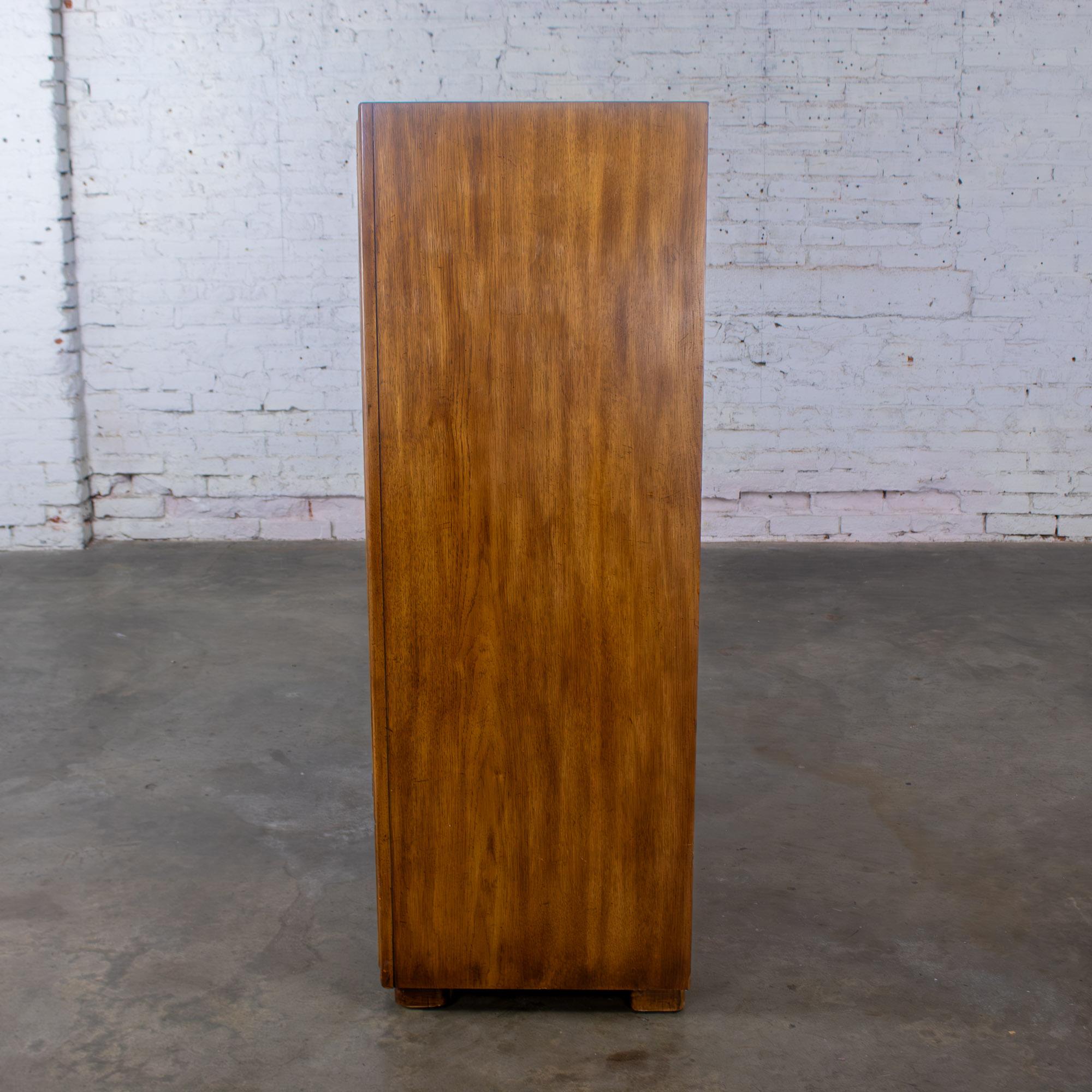 Cómoda de caballero estilo campaña Colección Drexel Heritage Passage en venta 7