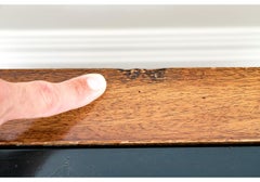 Campaigner Style Low Tisch mit Schooner Gravur