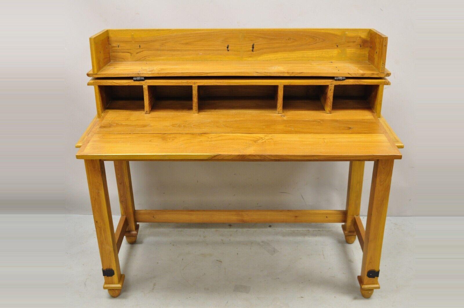 Campagne Bureau à rabat en bois de teck de style campagne avec chaise latérale - Ensemble de 2 pièces en vente