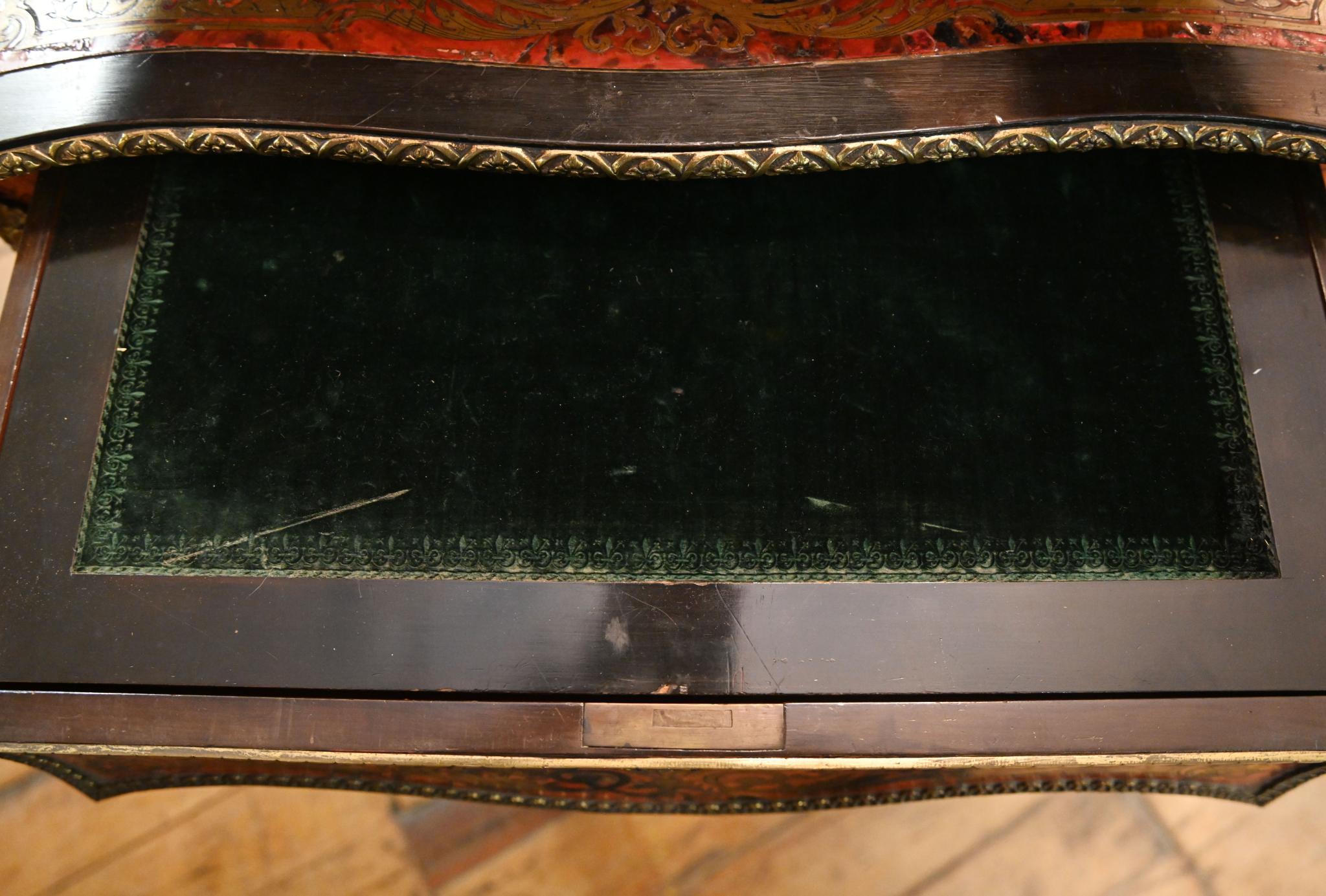Scrivania con cassapanca di Wellington 1840 in vendita 4