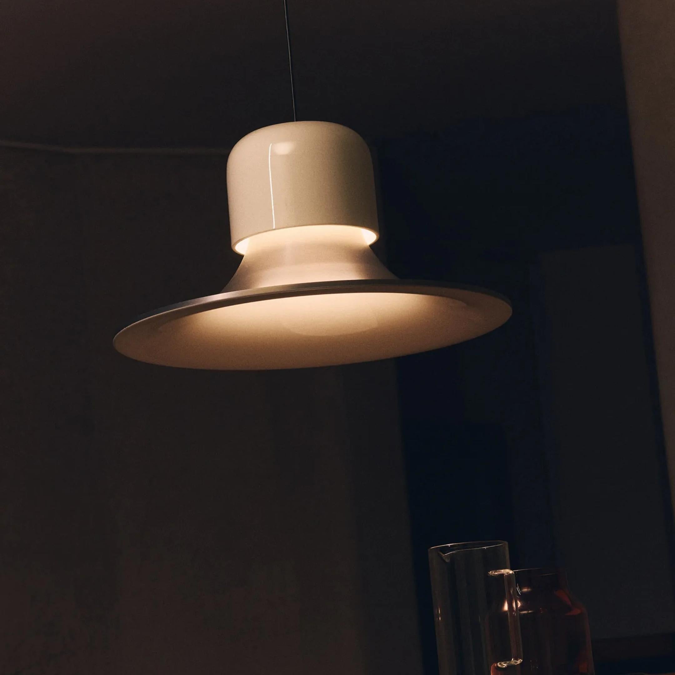 'Campana' White Metal Pendant Light for Stilnovo In New Condition For Sale In Glendale, CA