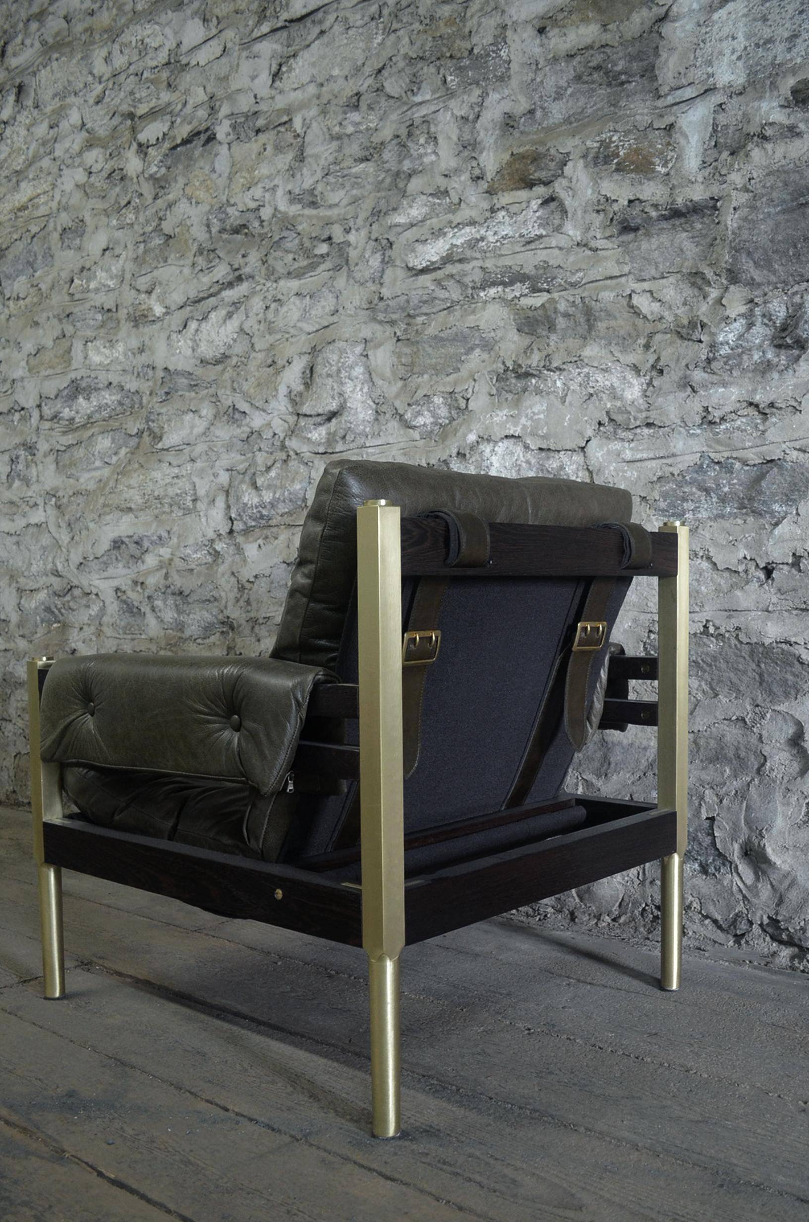 Mid-Century Modern Campanha Club, Tufted Leather Brass Legs and Wooden Frame Campaign Style Chair For Sale