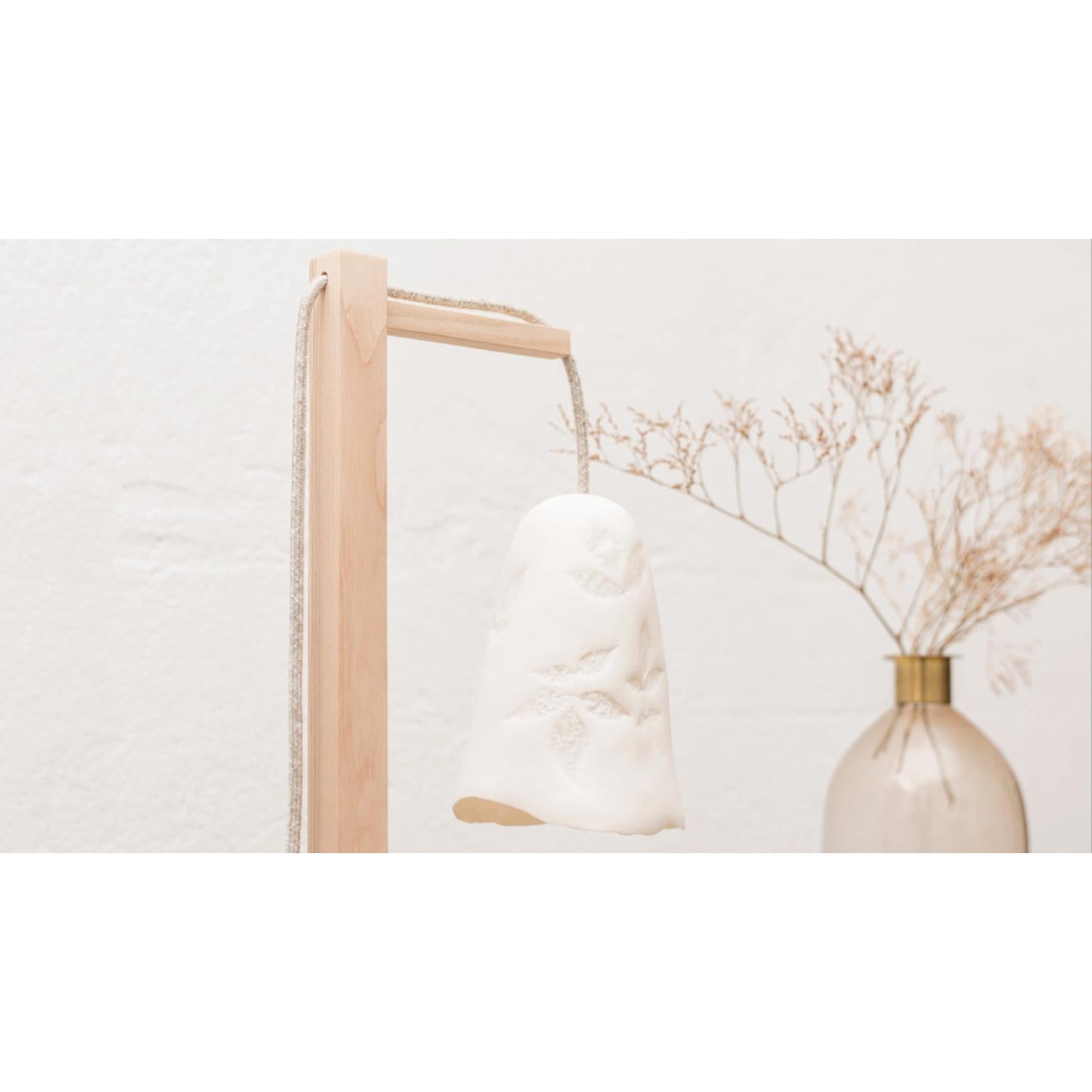 Lampada da terra Campanula in Oak Oak naturale e porcellana di Frau Caze in vendita 3